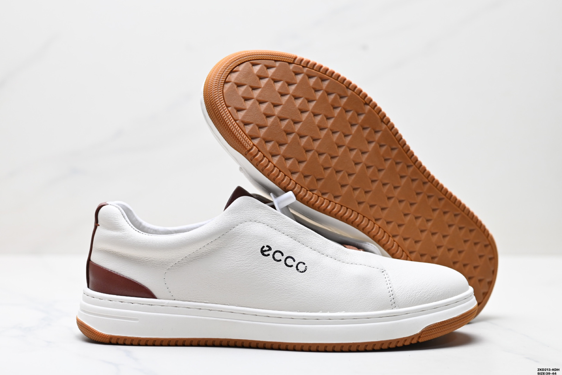 280 ecco爱步 城市休闲系列 气质百搭潮酷板鞋