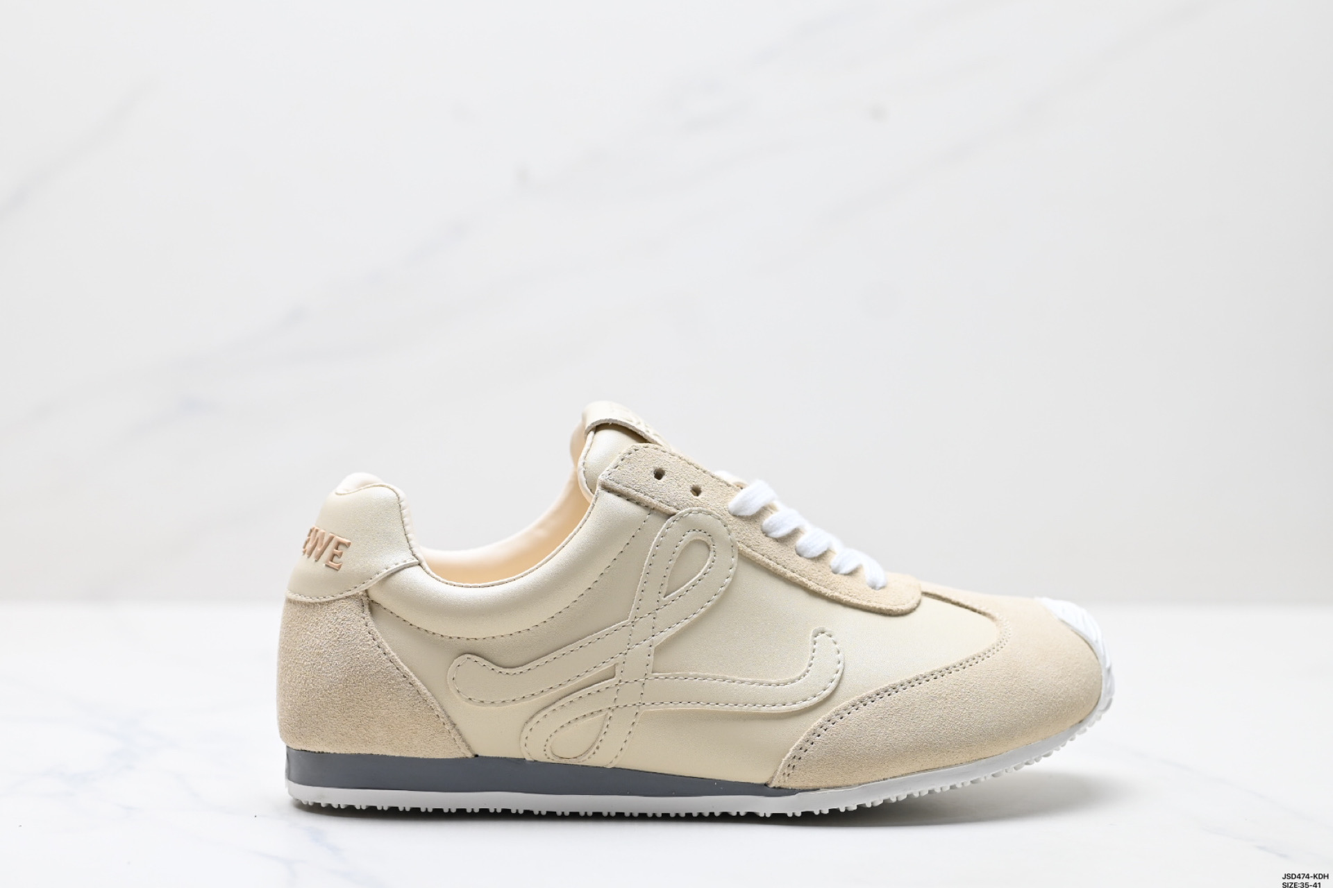 210 LOEWE罗意威 Ballet Runner 2.0小牛皮 圆头系带 低帮 生活休闲鞋