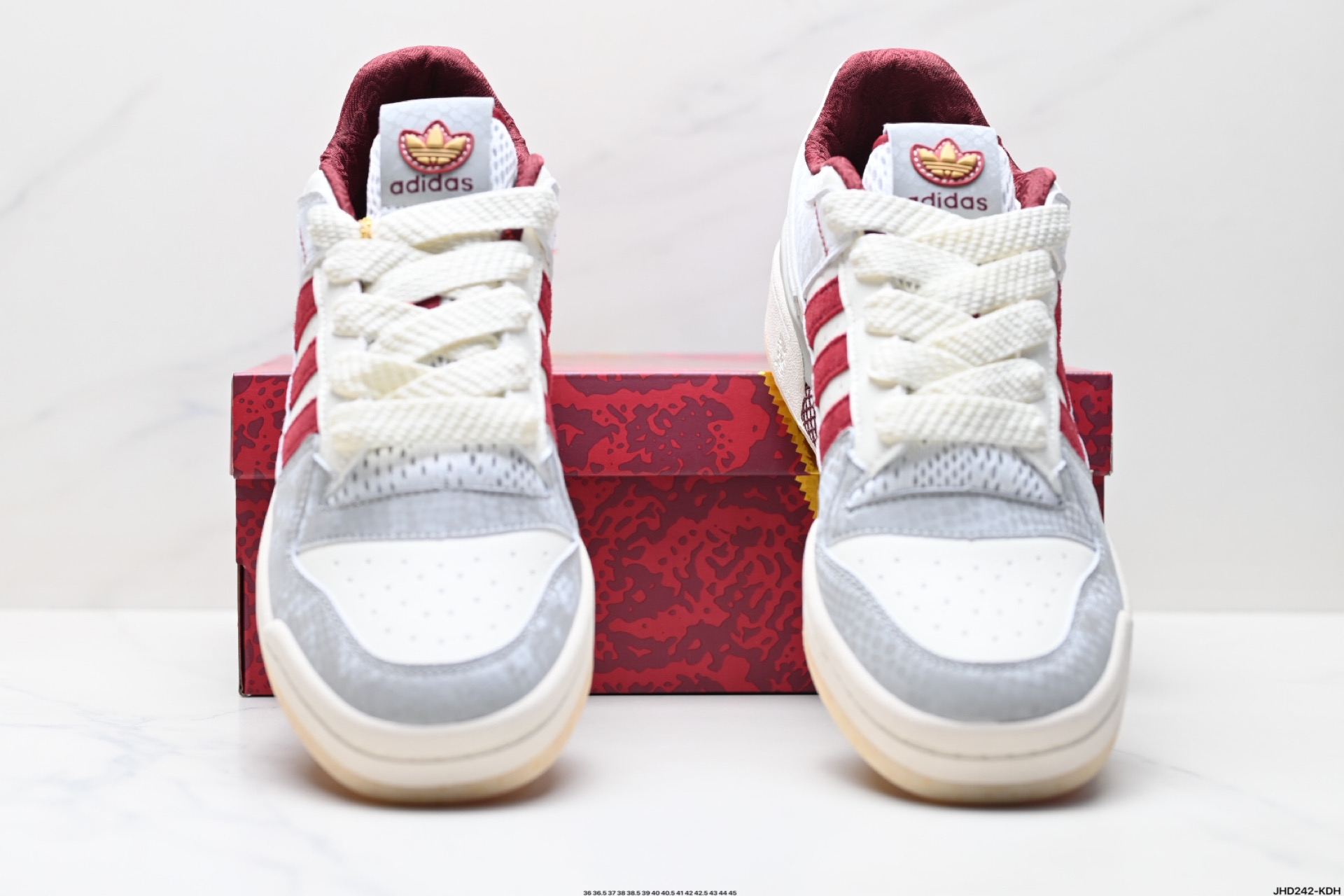 200 蛇年限定 Adidas Forum Low CL 阿迪达斯 低帮百搭潮流休闲运动板鞋 JP9999