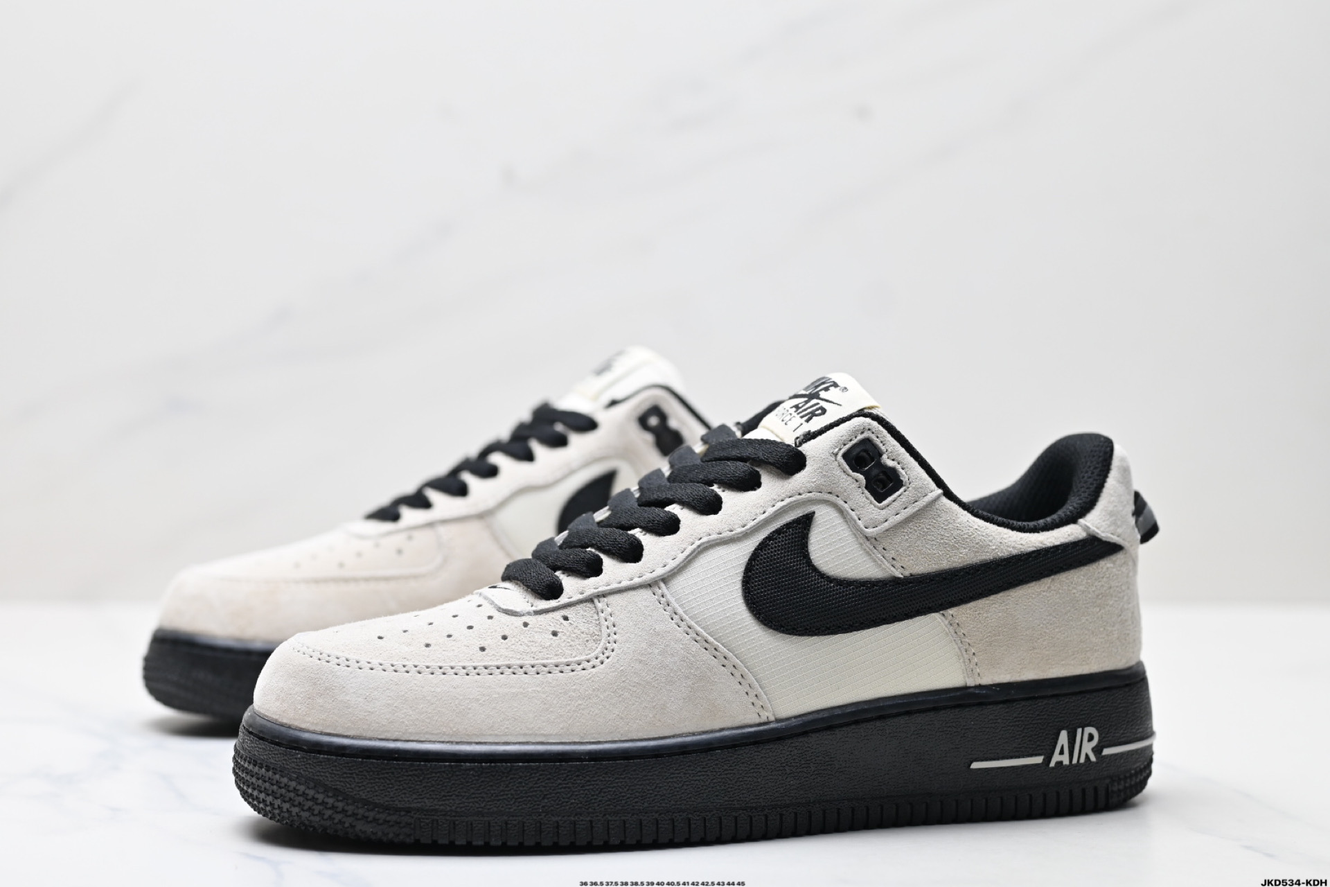 170 耐克Nike Air Force 1’07 low空军一号低帮百搭休闲运动板鞋  HM9483-100