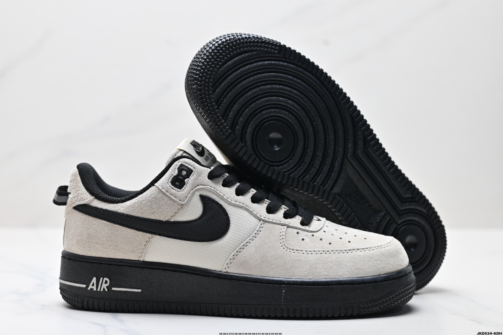 170 耐克Nike Air Force 1’07 low空军一号低帮百搭休闲运动板鞋  HM9483-100