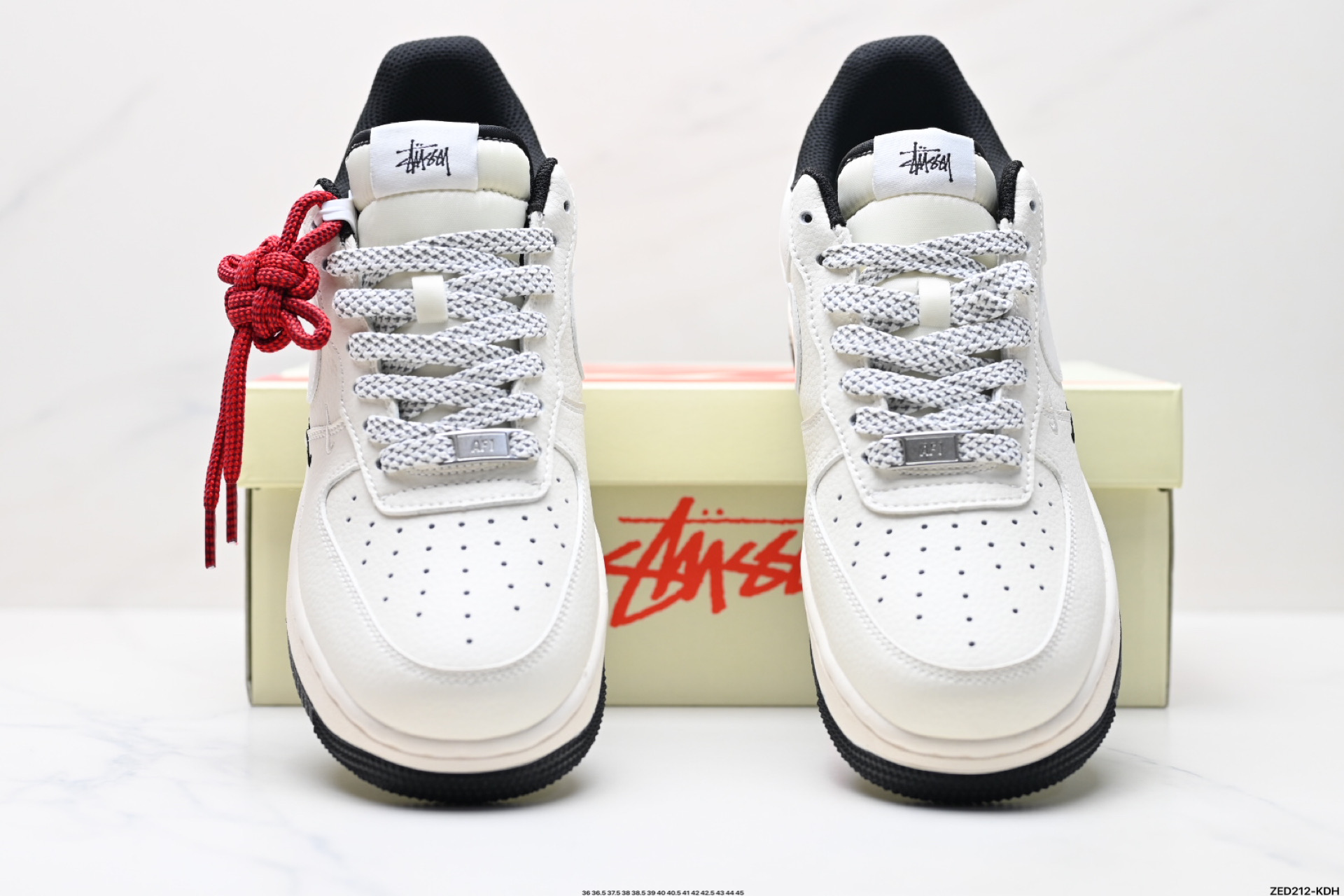 270 NIKE AIR FORCE 1‘07 LV8  XZ6188-713