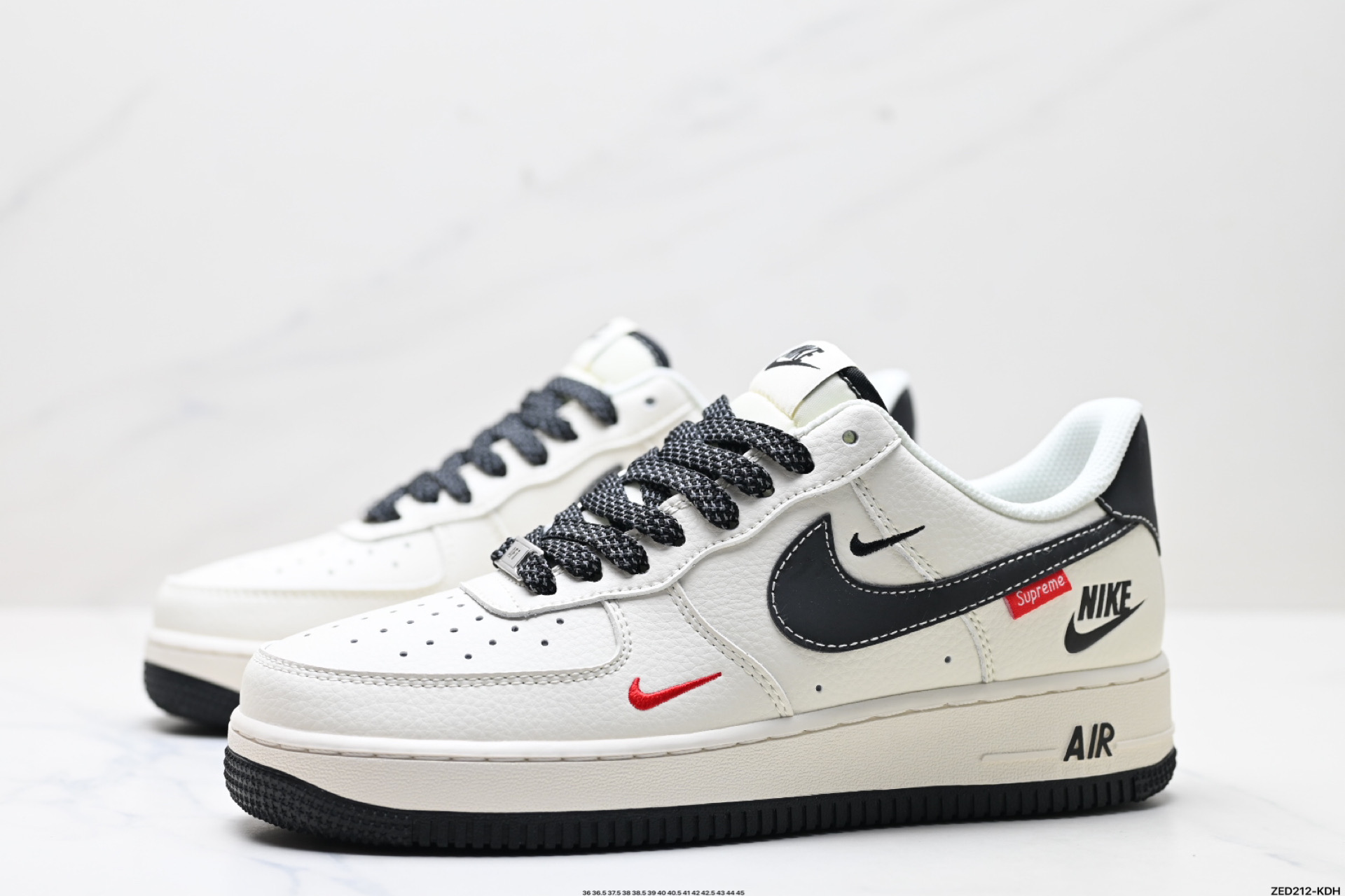270 NIKE AIR FORCE 1‘07 LV8  HH7518-038