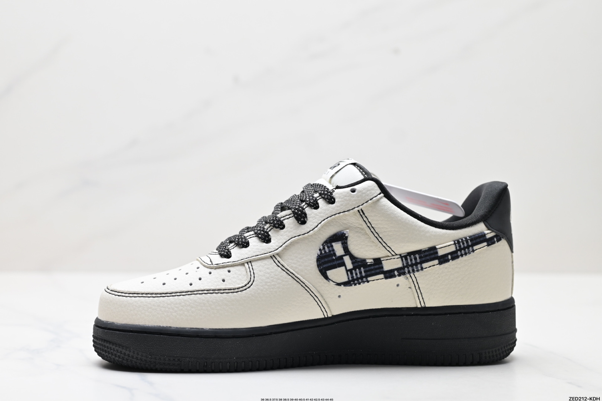 270 NIKE AIR FORCE 1‘07 LV8   KK1988-071