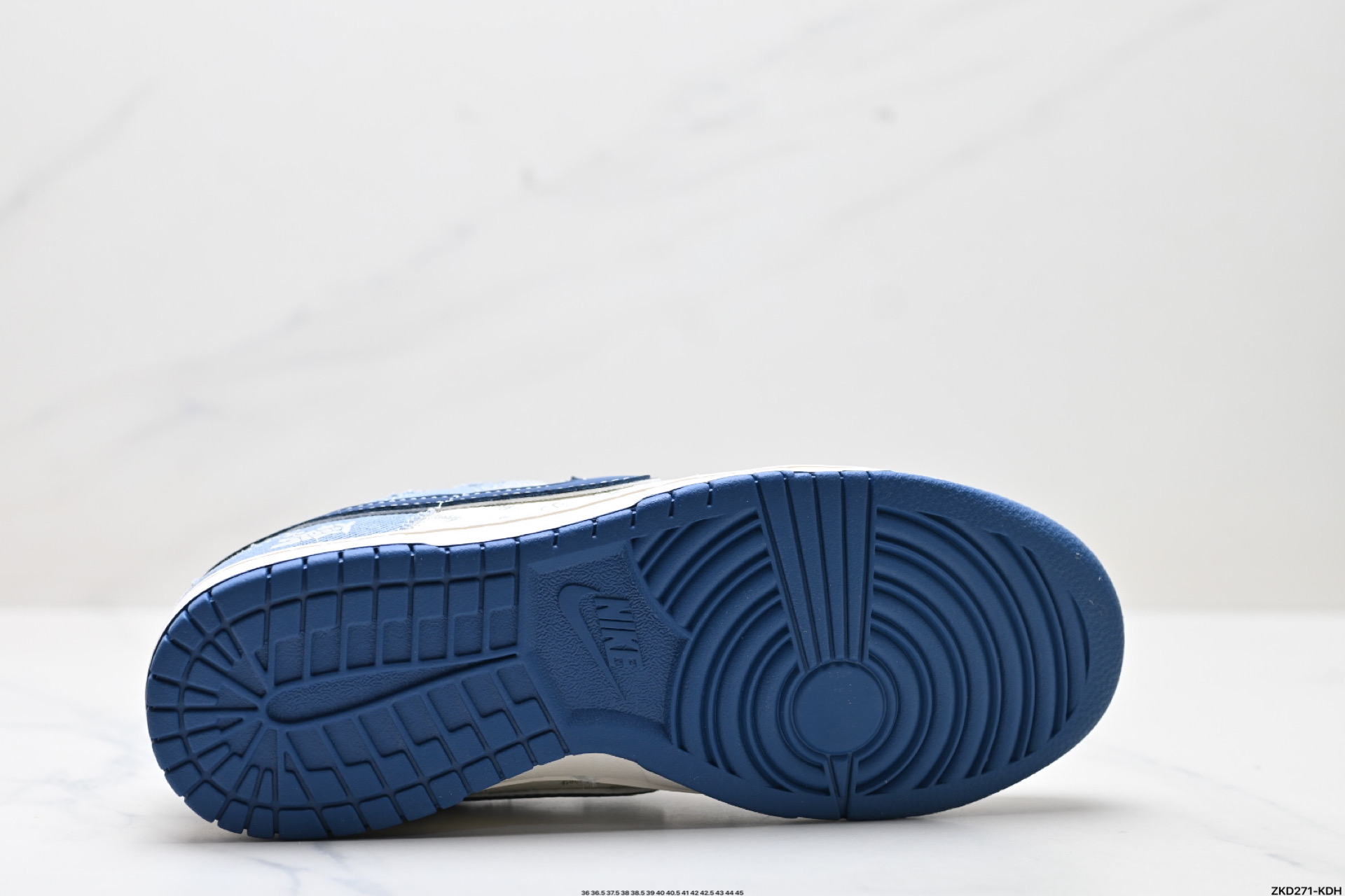 280 NK Dunk Low Retro “DIY高端定制” 低帮休闲运动板鞋  JJ2508-562