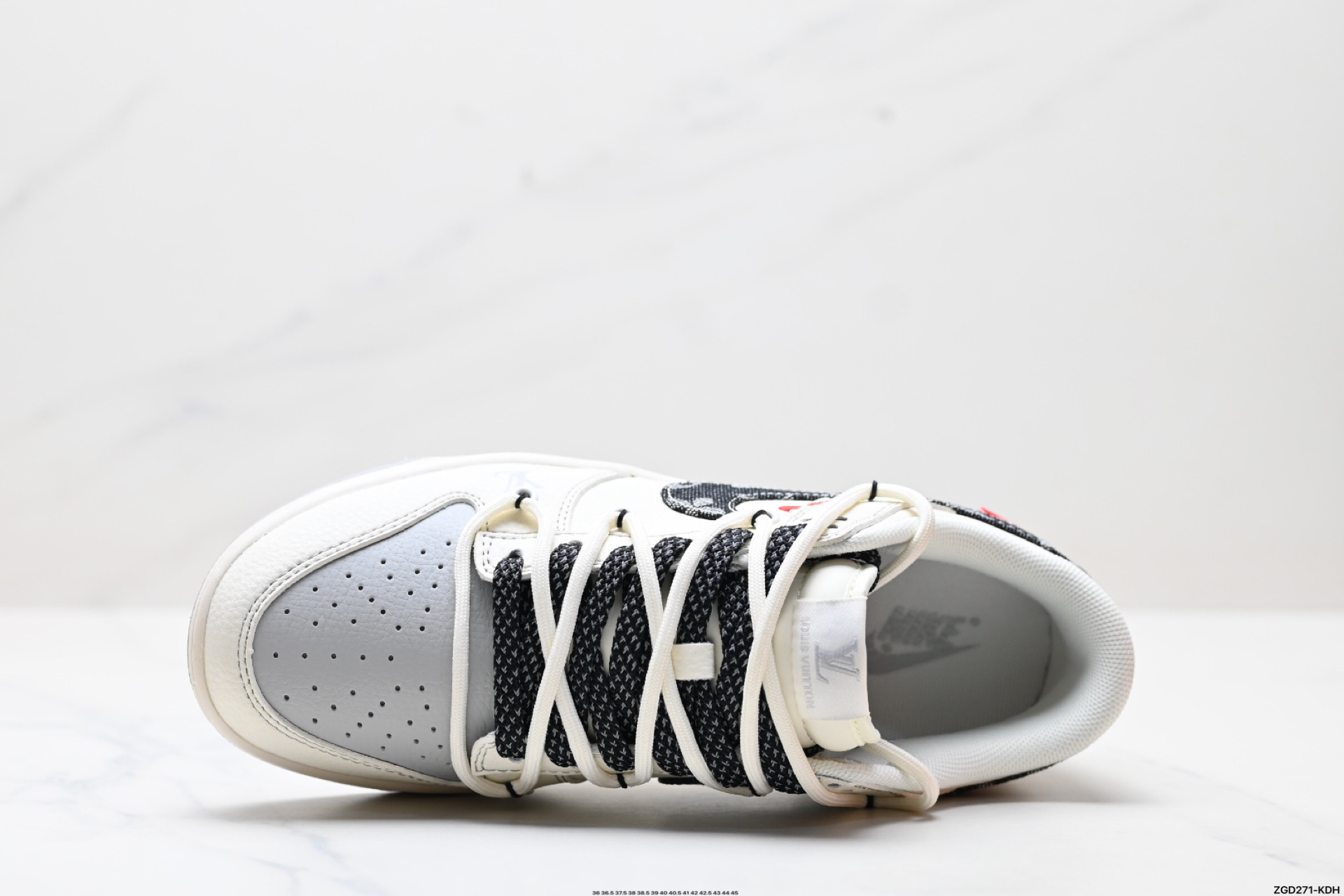 300 NK Dunk Low Retro “DIY高端定制” 低帮休闲运动板鞋  FC1688-218