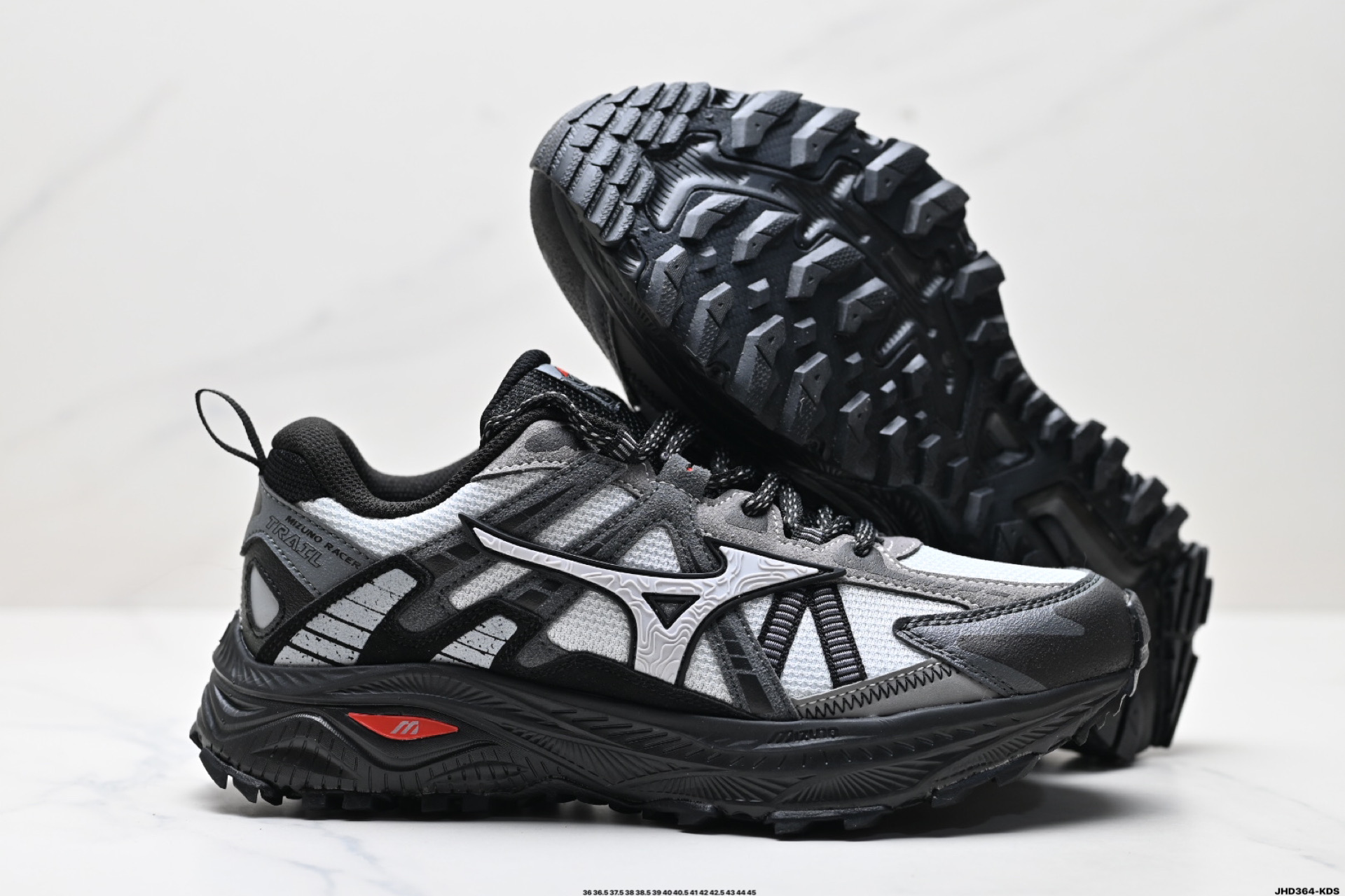 200 美津浓Mizuno Racer Trail 复古百搭 舒适 防滑耐磨透气网面 低帮 户外功能鞋  D1GH22