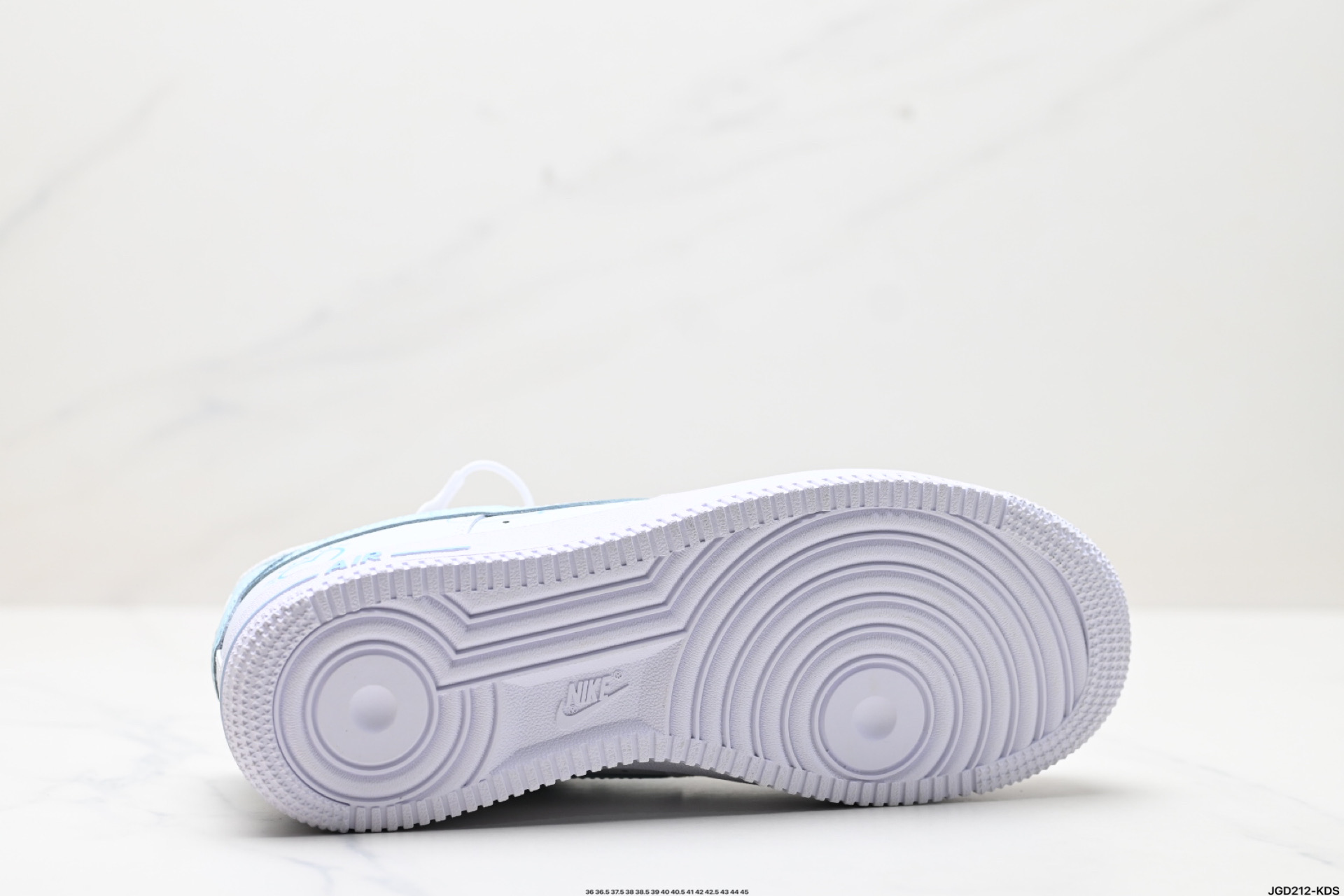 耐克Nike Air Force 1’07空军一号低帮百搭休闲运动板鞋 CW2288-111
