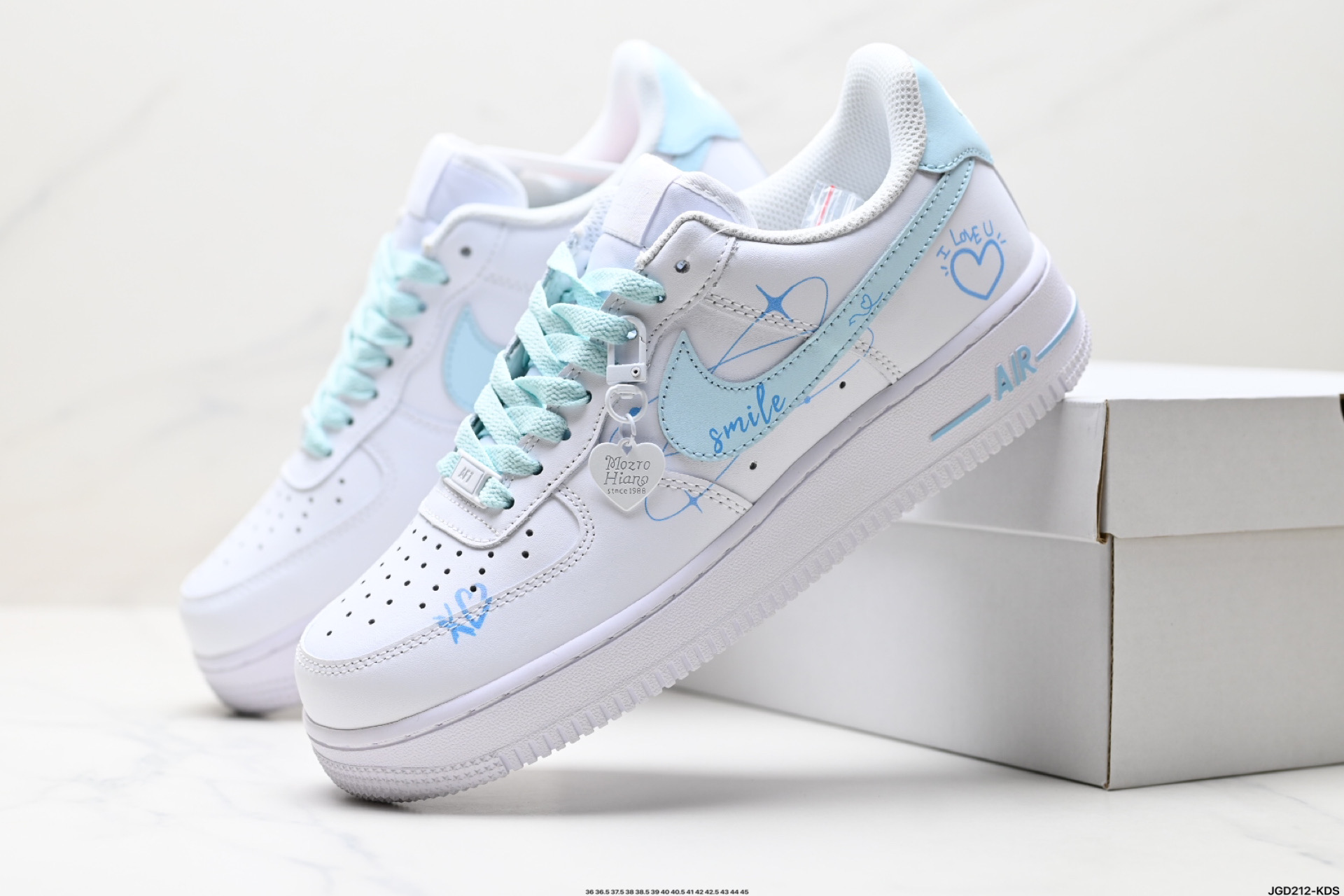 耐克Nike Air Force 1’07空军一号低帮百搭休闲运动板鞋 CW2288-111