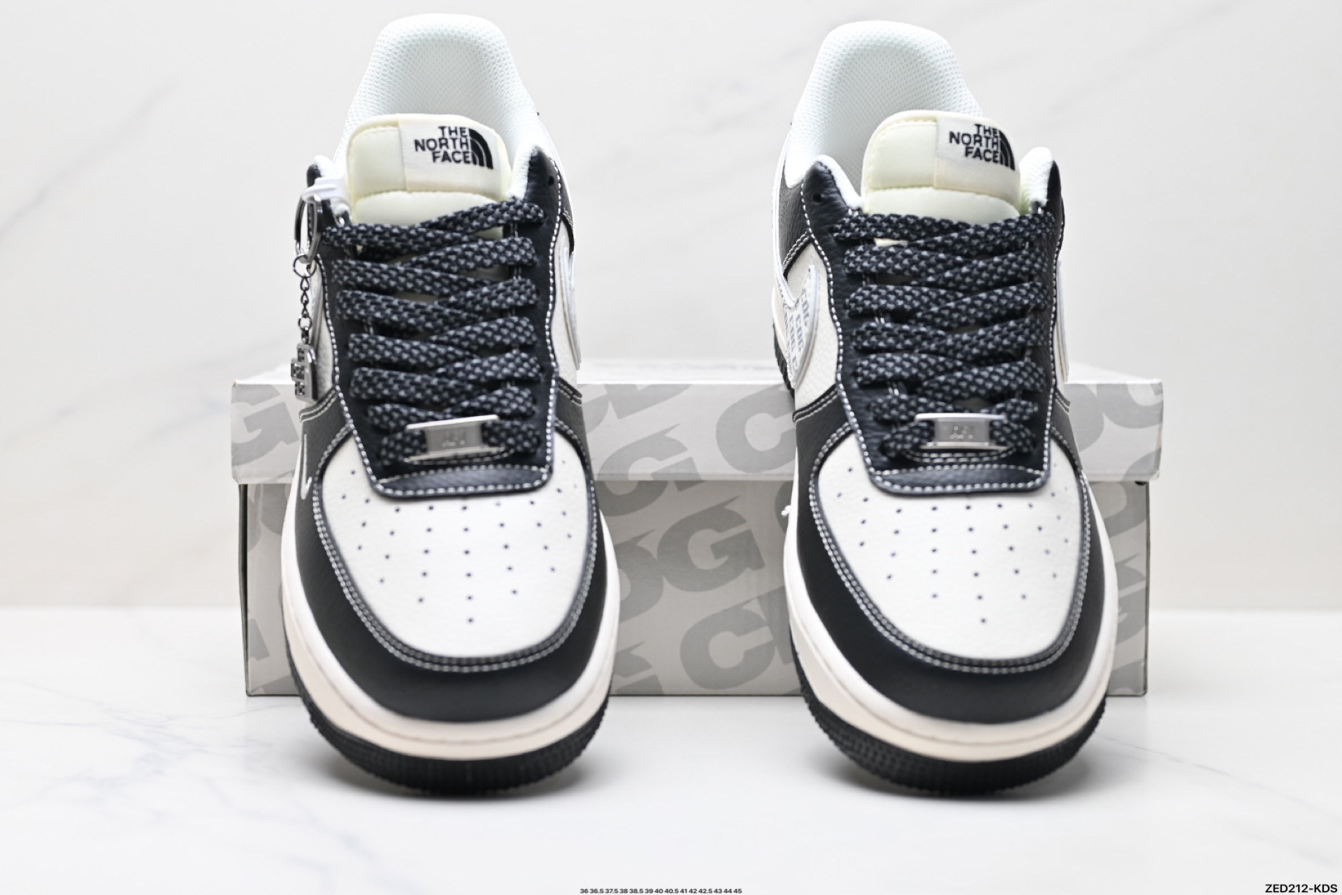 270 NIKE AIR FORCE 1‘07 LV8  HH7518-049