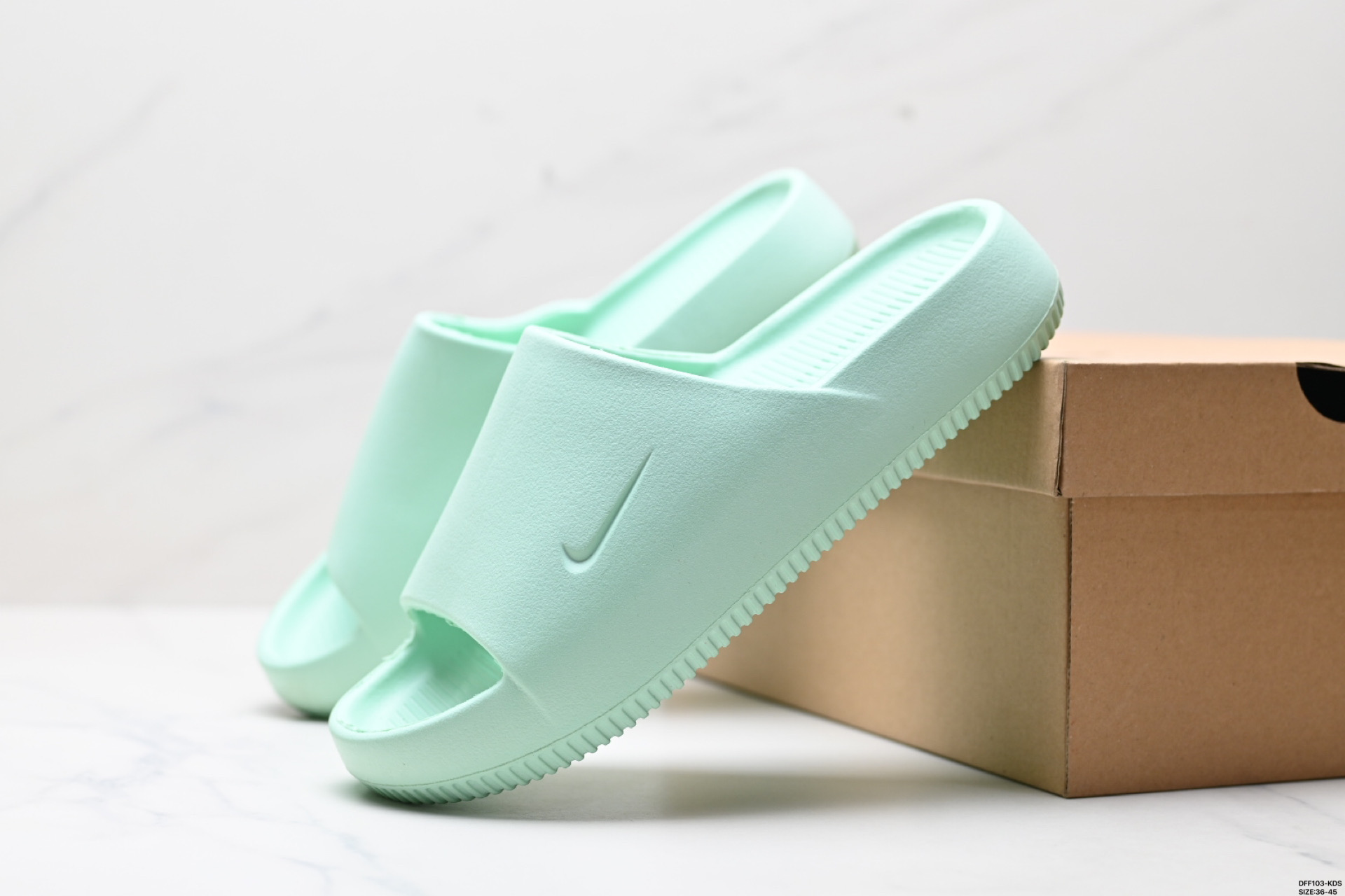 75  Nike耐克男女鞋2025春款时尚厚底运动休闲沙滩鞋一字拖鞋  FD4116-100