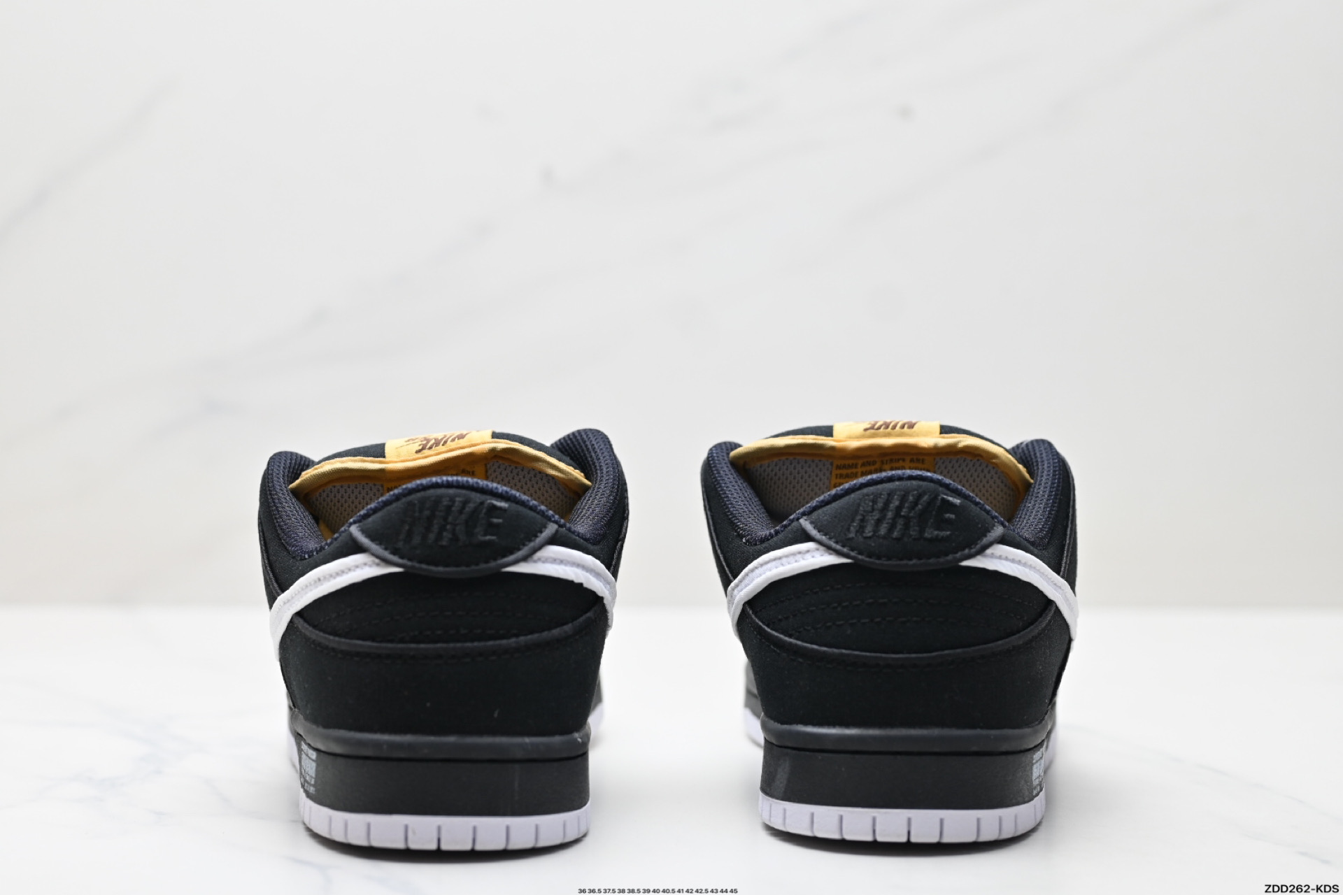 240 耐克Nike SB Dunk Low扣篮系列低帮休闲运动滑板板鞋  FN5880-001