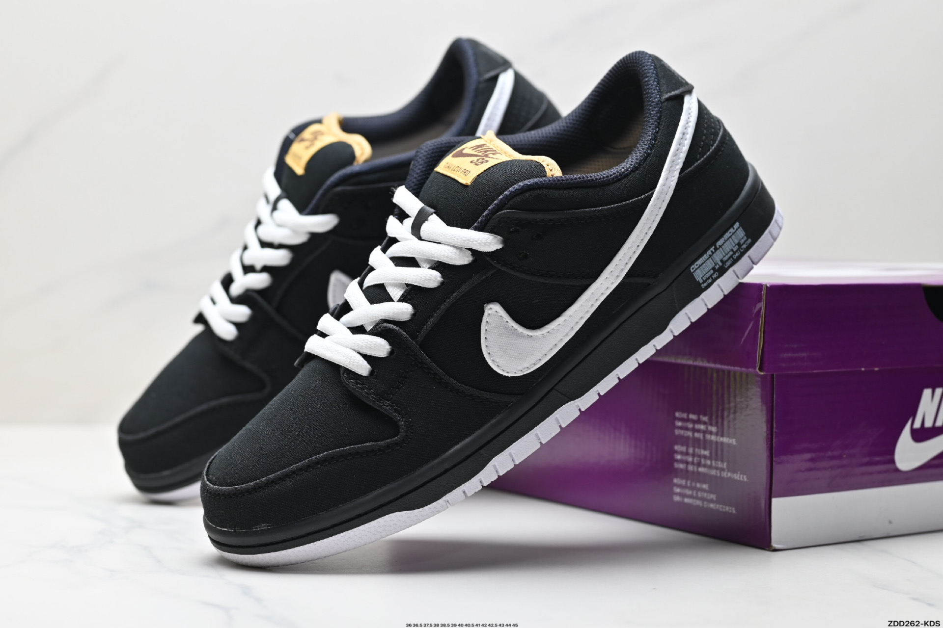 240 耐克Nike SB Dunk Low扣篮系列低帮休闲运动滑板板鞋  FN5880-001