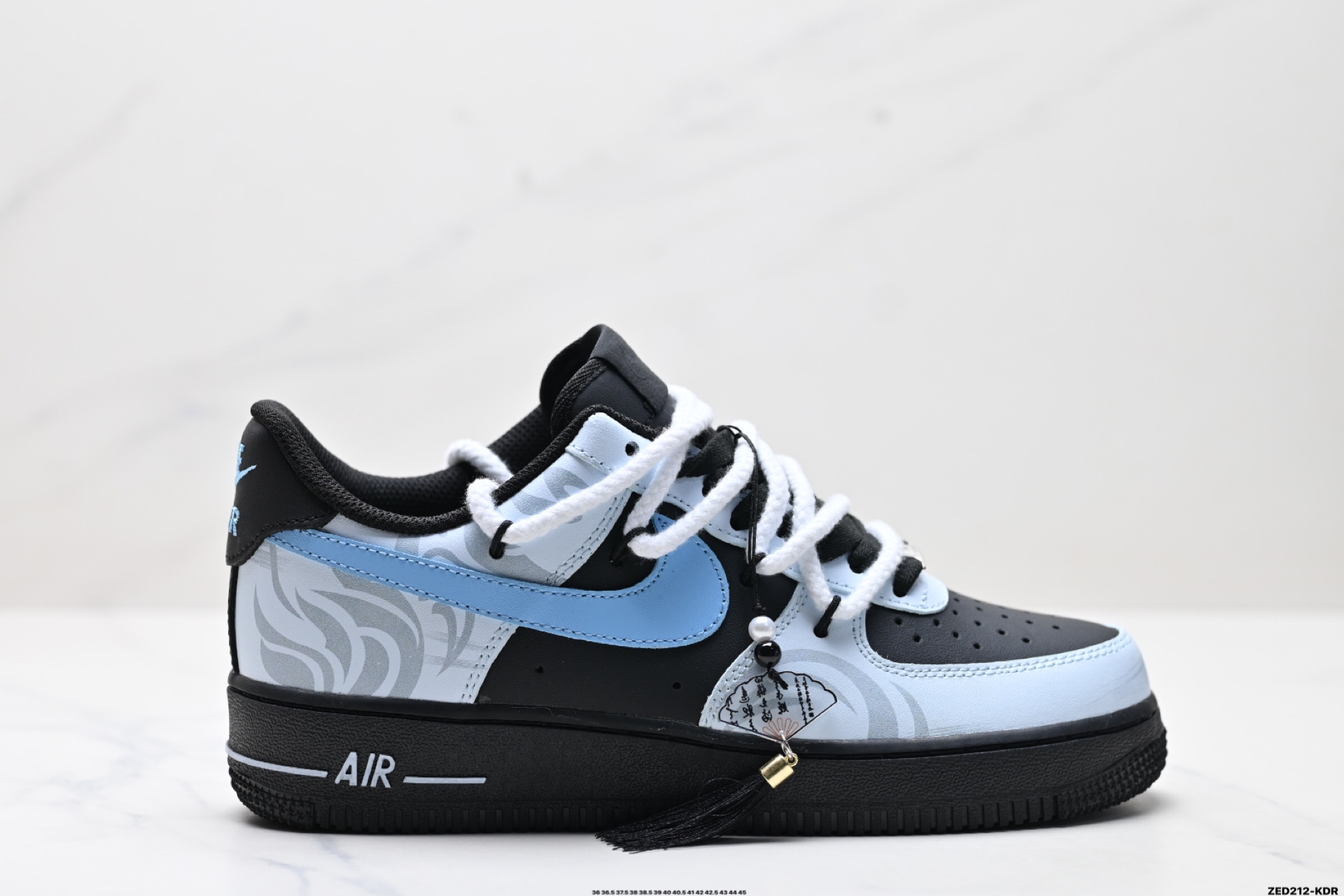 270 NIKE AIR FORCE 1‘07 LV8  ZH0316-065
