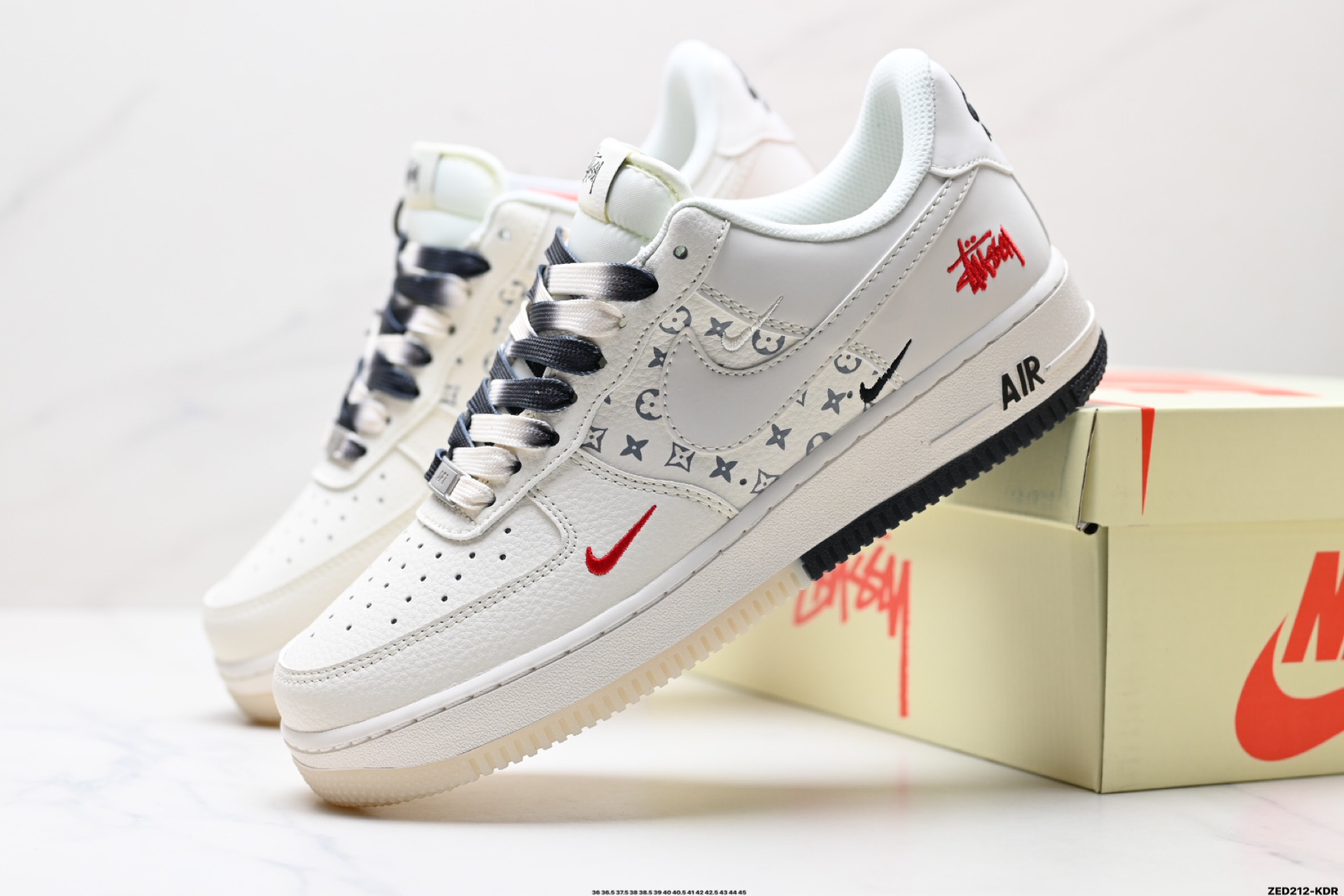 270 NIKE AIR FORCE 1‘07 LV8   HH7518-076