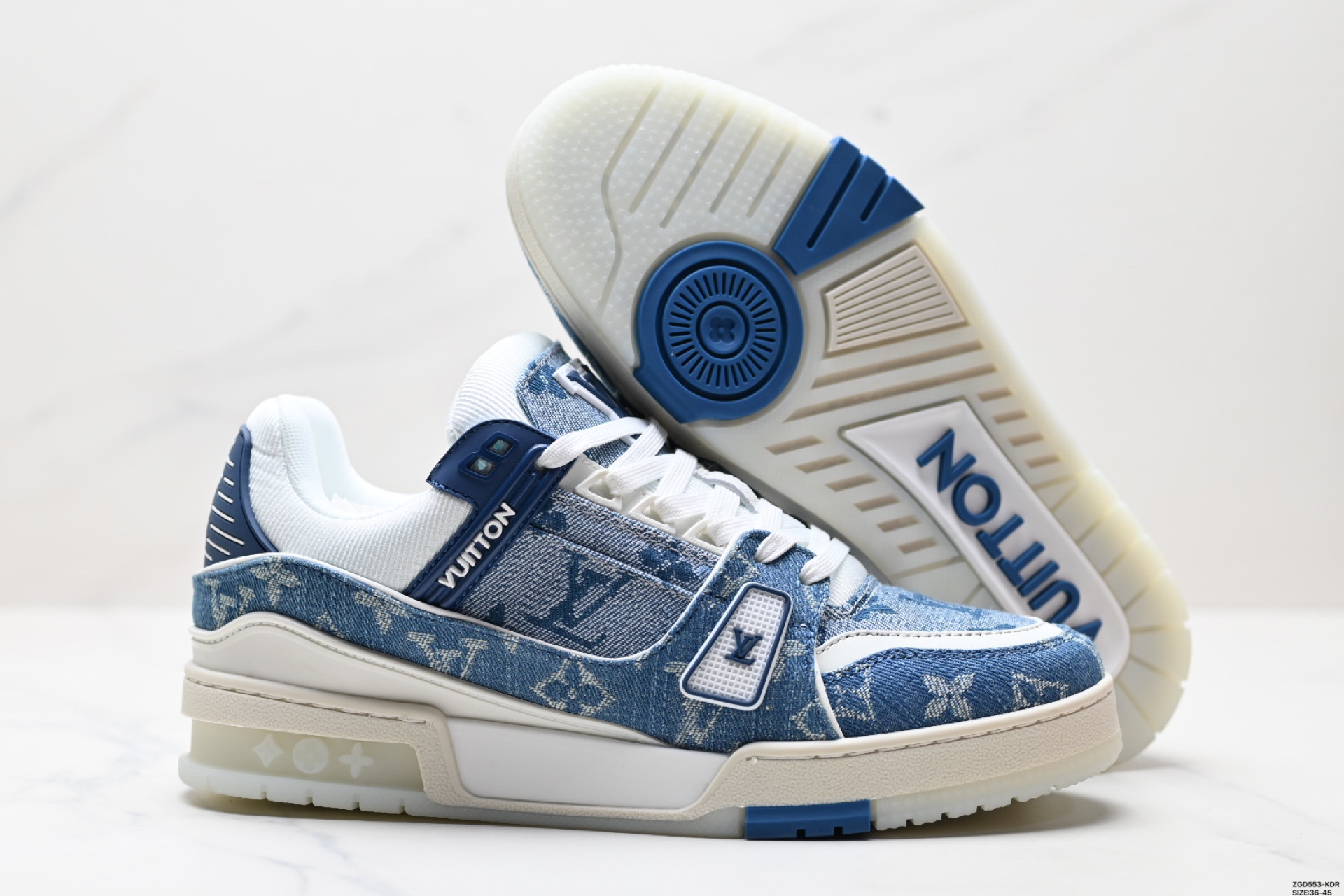 300 Louis vuitton Trainer Sneaker Low 休闲运动文化百搭板鞋