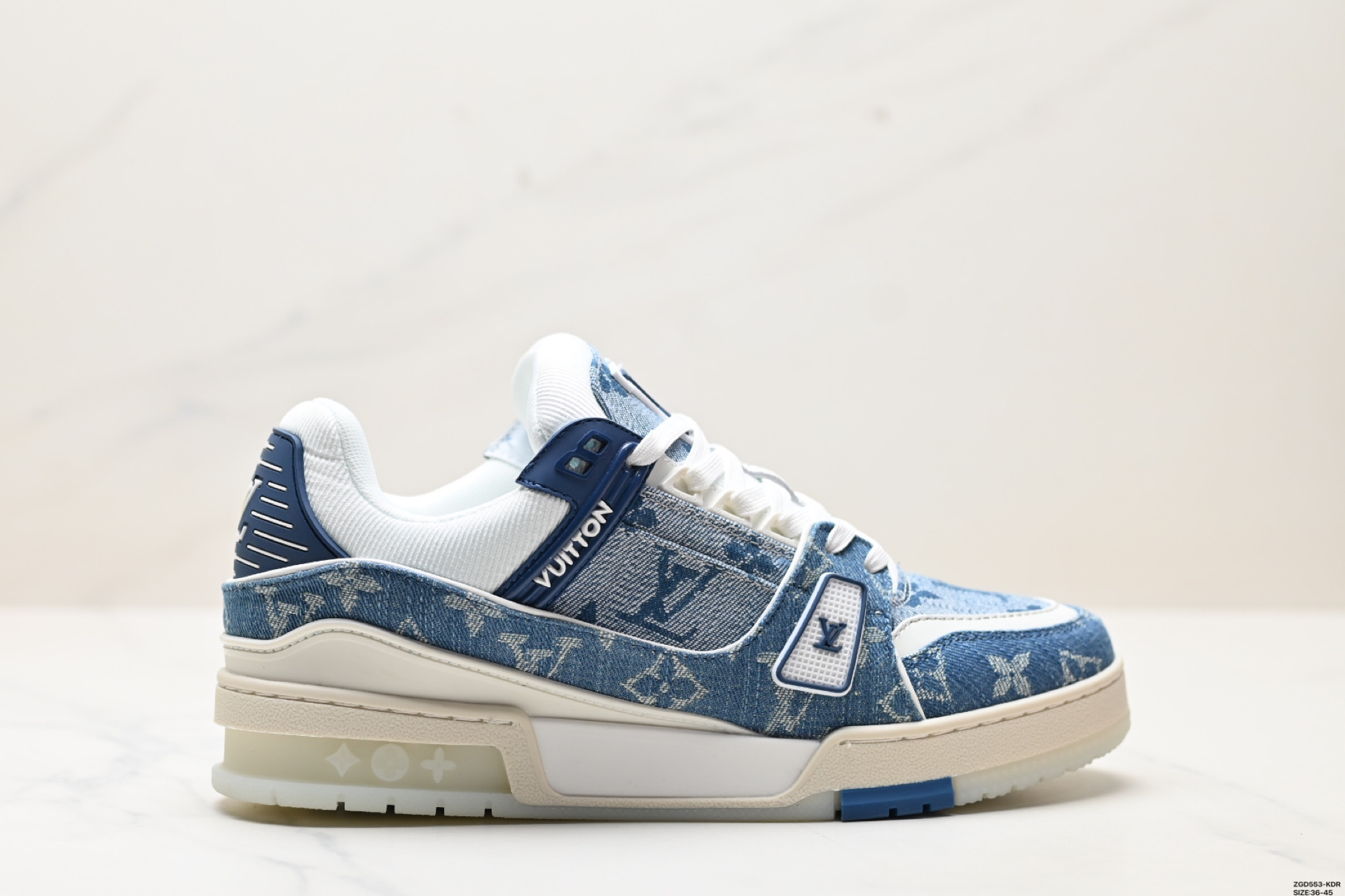 300 Louis vuitton Trainer Sneaker Low 休闲运动文化百搭板鞋