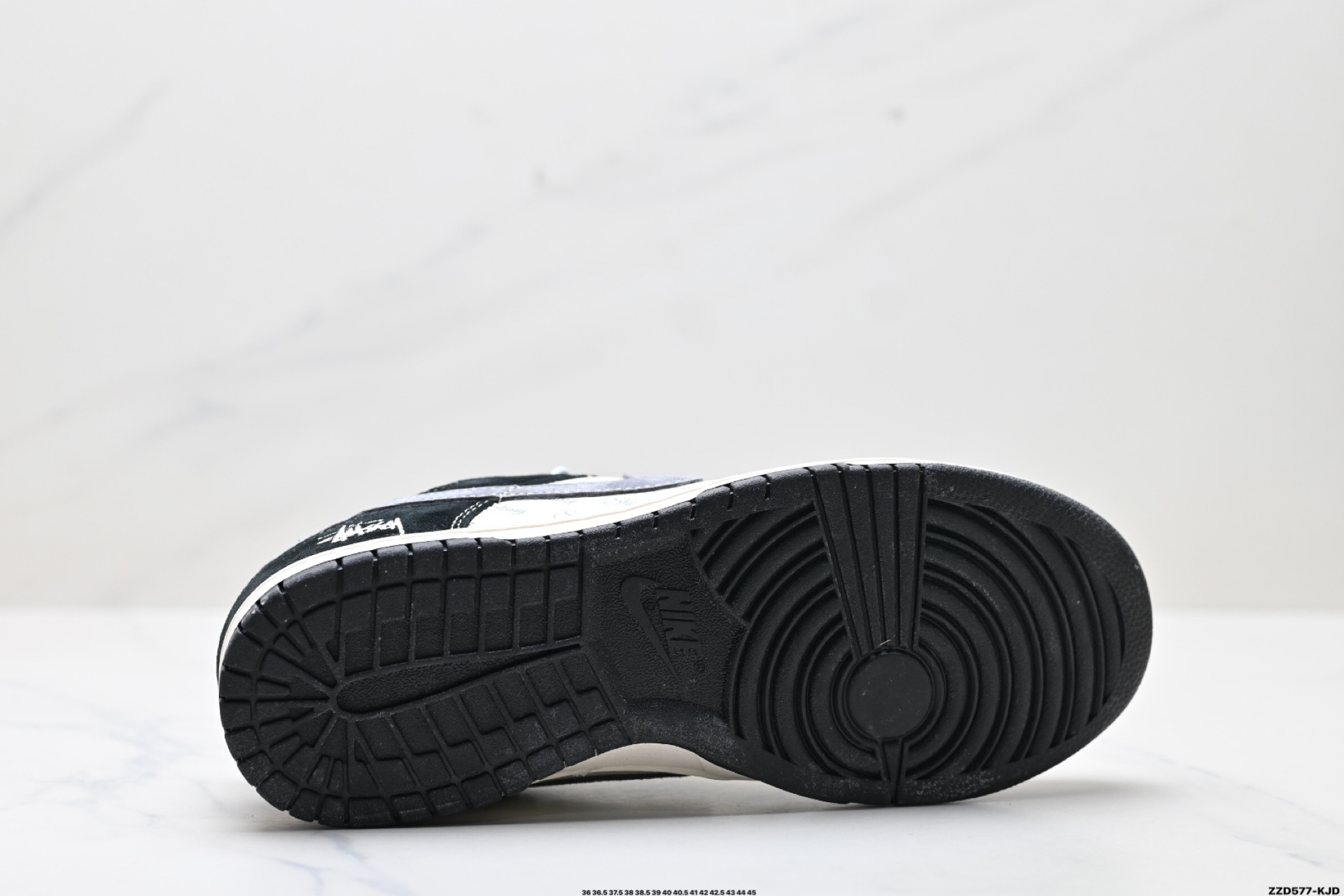 260 NK Dunk Low Retro “DIY高端定制” 低帮休闲运动板鞋   XS1086-021