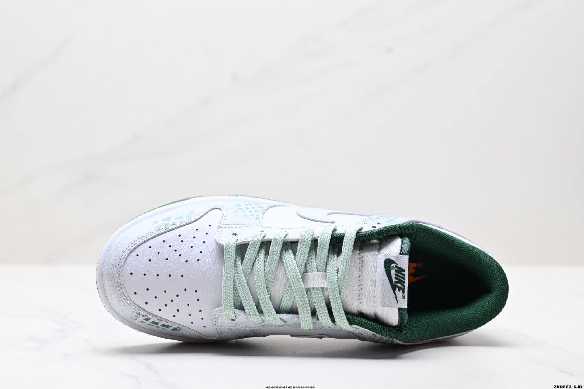 280 NK Dunk Low Retro “DIY高端定制” 低帮休闲运动板鞋  DD1391-101