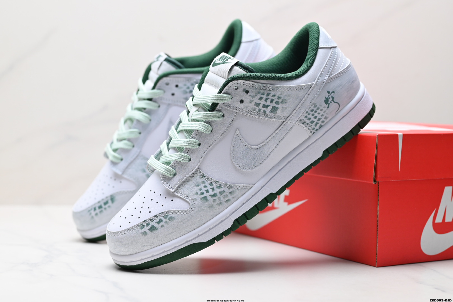 280 NK Dunk Low Retro “DIY高端定制” 低帮休闲运动板鞋  DD1391-101