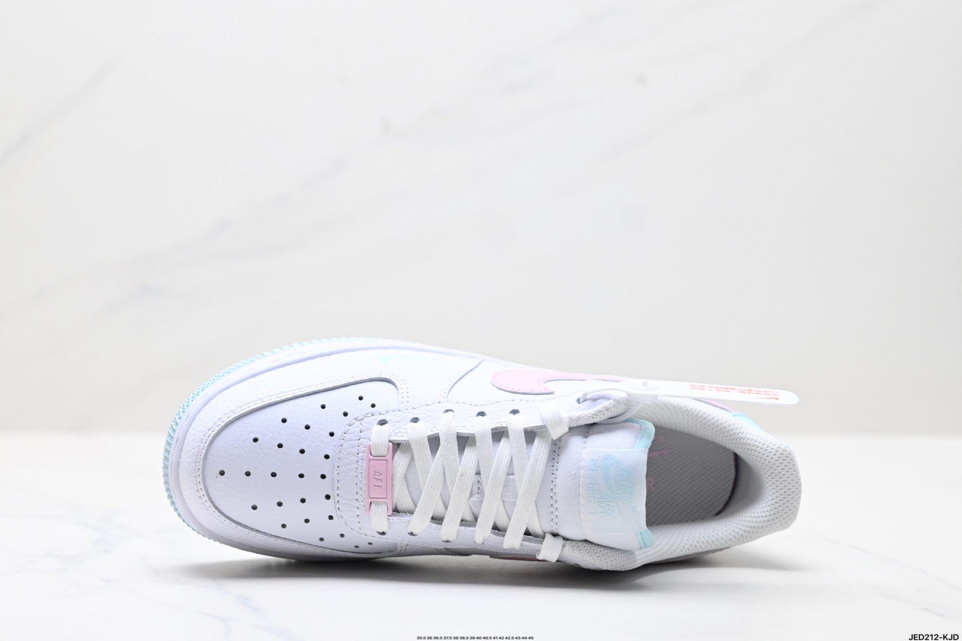 160 耐克Nike Air Force 1“07空军一号低帮百搭休闲运动板鞋  lH0640-161