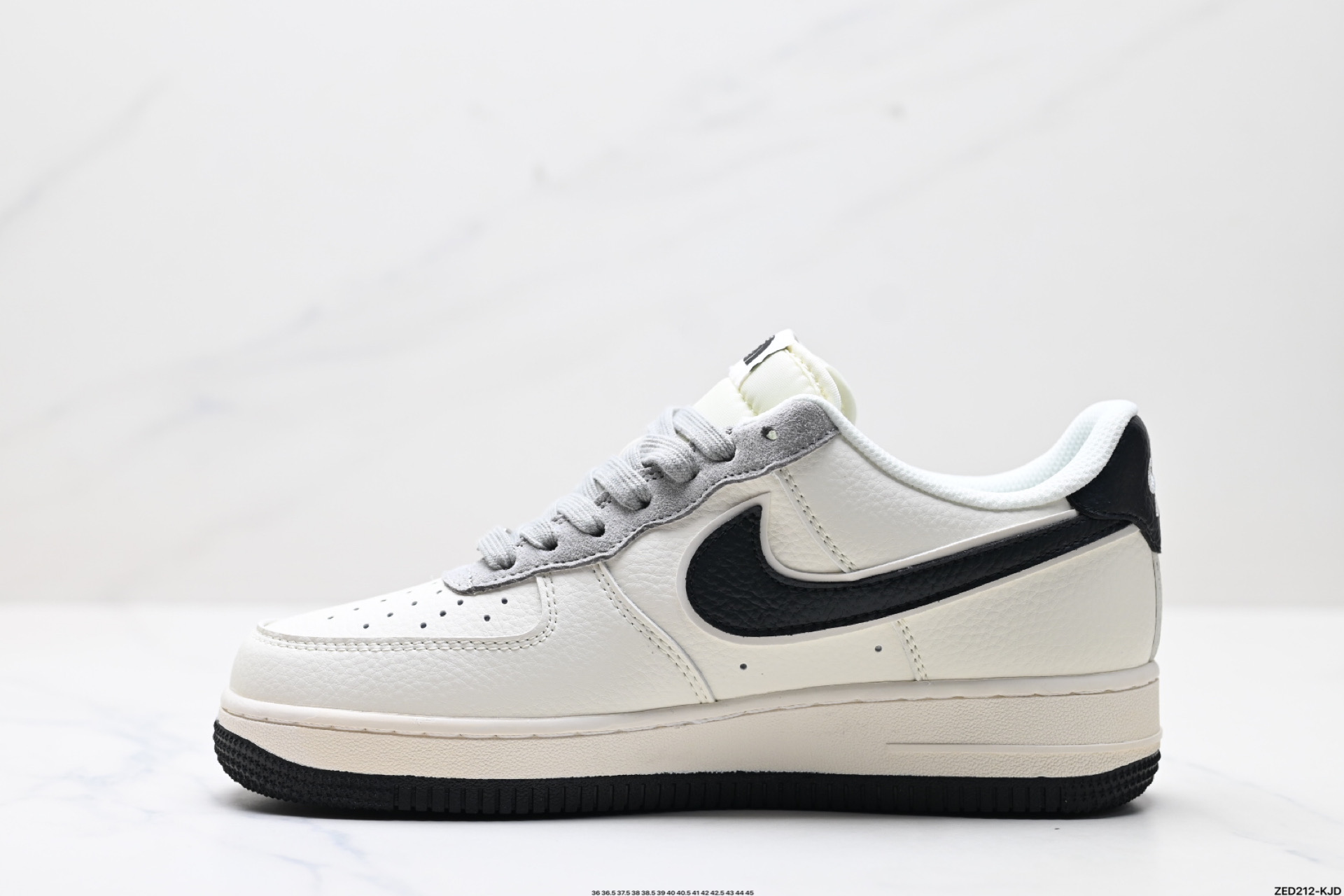 270 NIKE AIR FORCE 1‘07 LV8    XZ6188-190