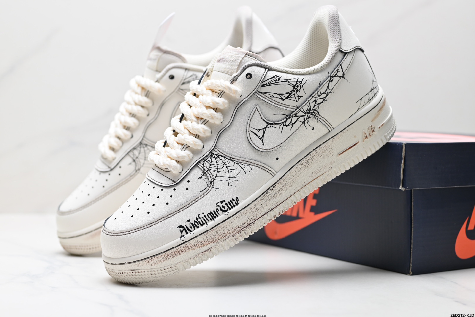 270 NIKE AIR FORCE 1‘07 LX   315221-333