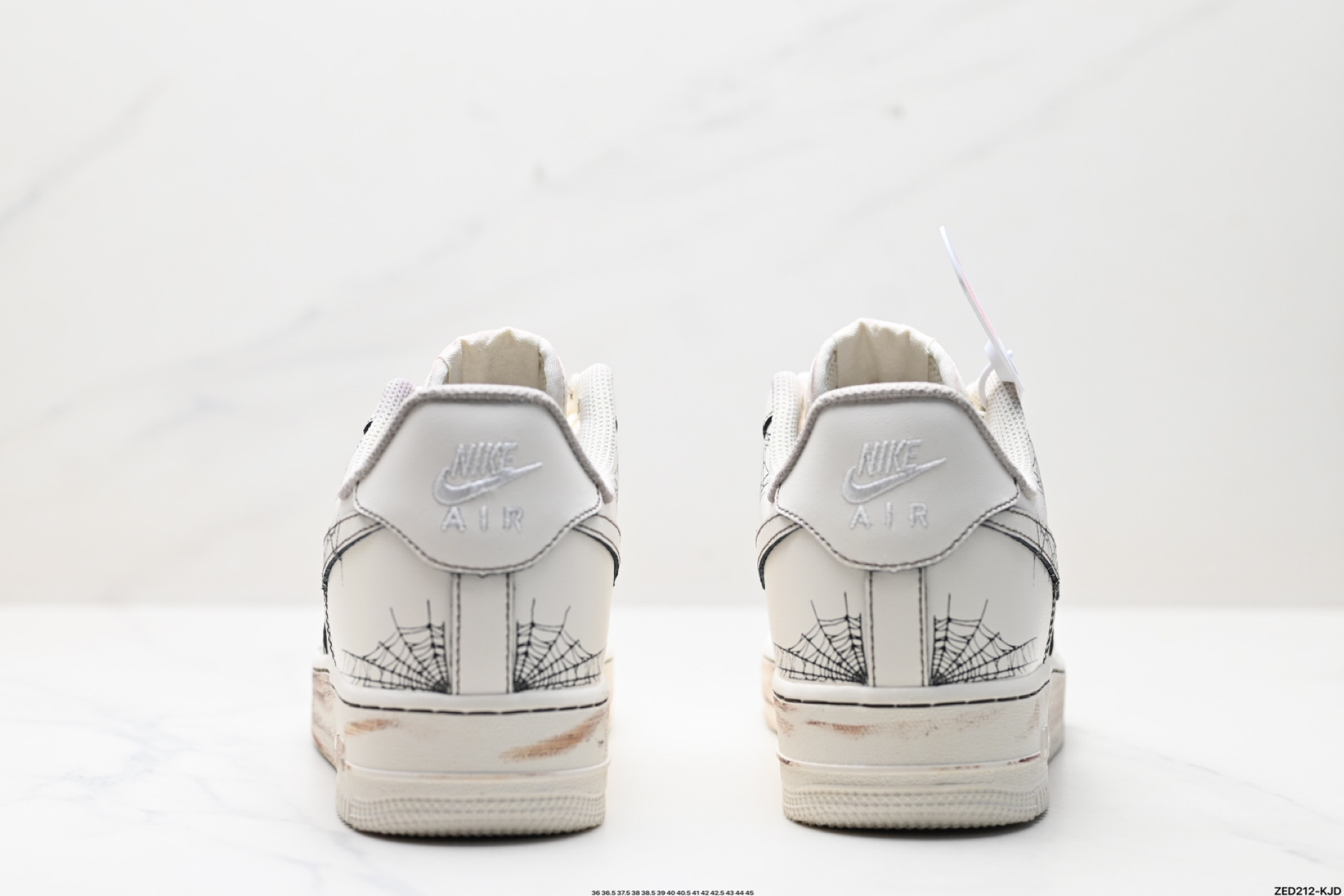 270 NIKE AIR FORCE 1‘07 LX   315221-333