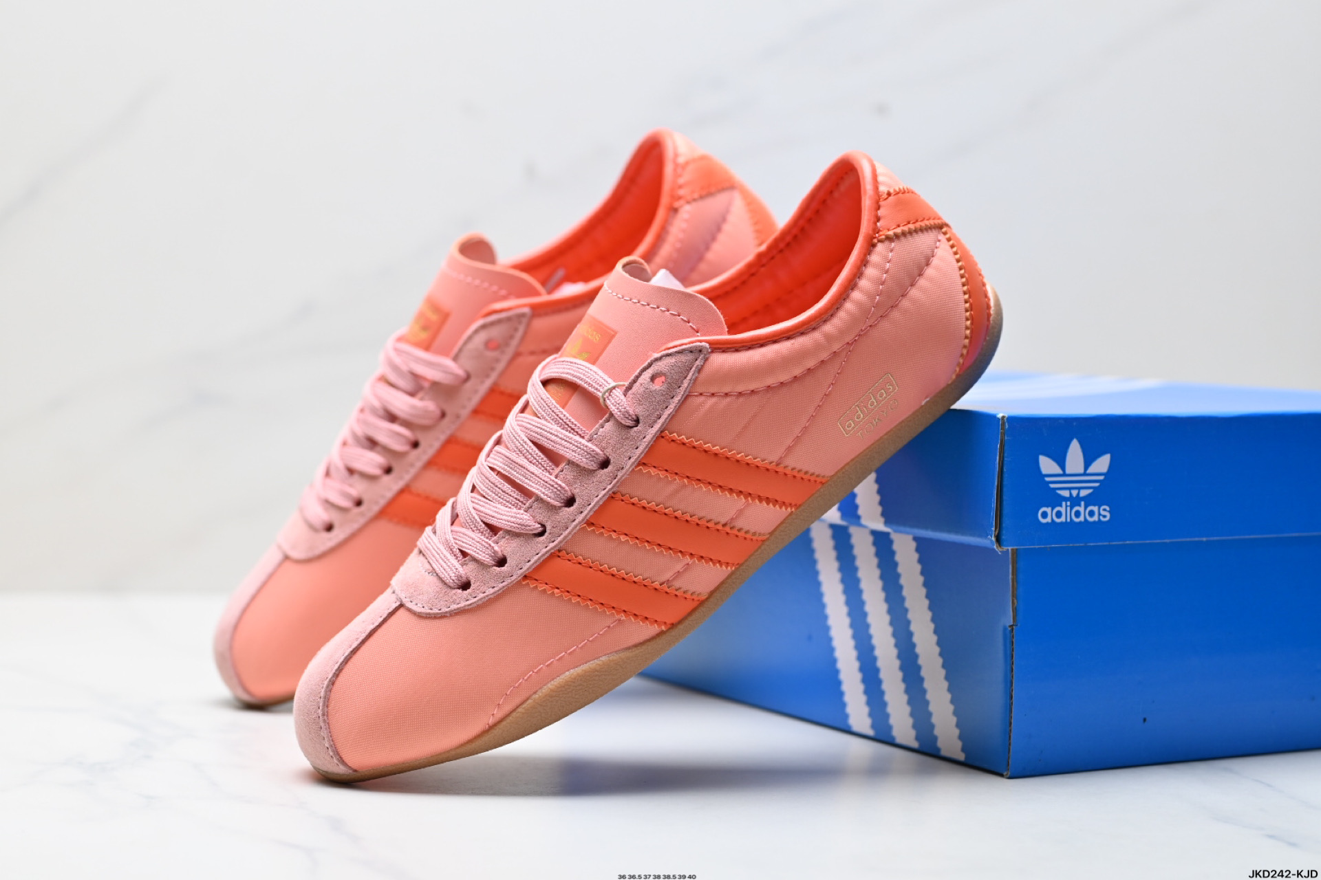 170 adida阿迪达斯TOKYO PACK舒适百搭经典休闲运动鞋   JQ2156