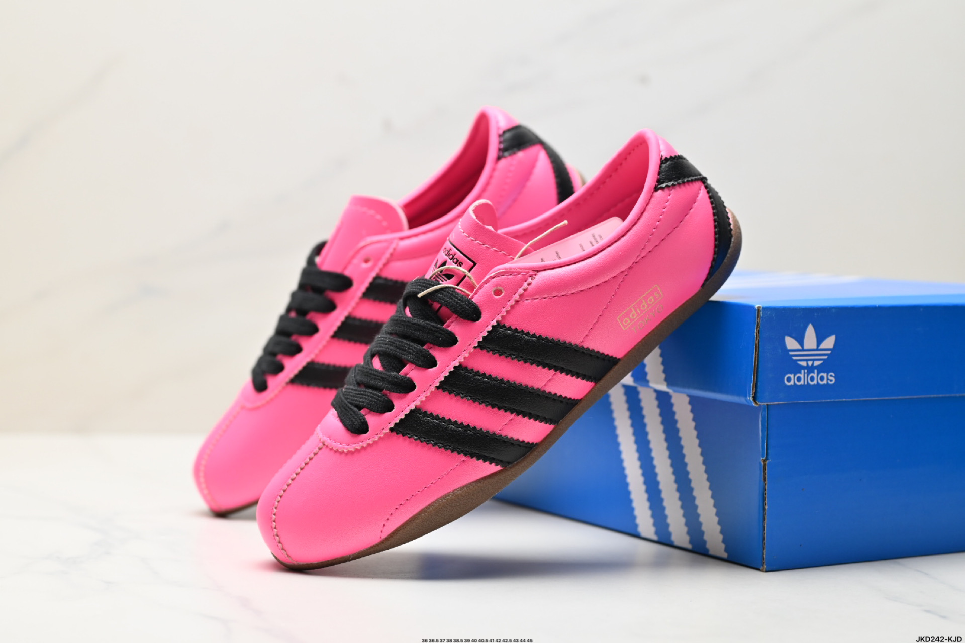 170 adida阿迪达斯TOKYO PACK舒适百搭经典休闲运动鞋   JQ2156