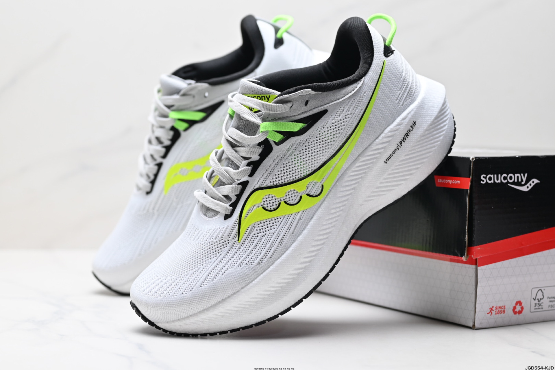 190 Saucony TRIUMPH 21 索康尼胜利 旗舰级缓震 慢跑减震透气 低帮训练跑步鞋  S20881-136