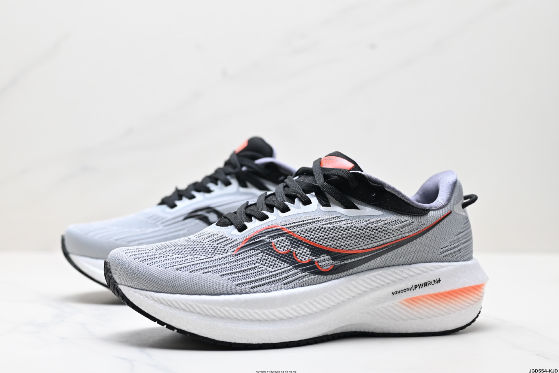 190 Saucony TRIUMPH 21 索康尼胜利 旗舰级缓震 慢跑减震透气 低帮训练跑步鞋  S20881-20