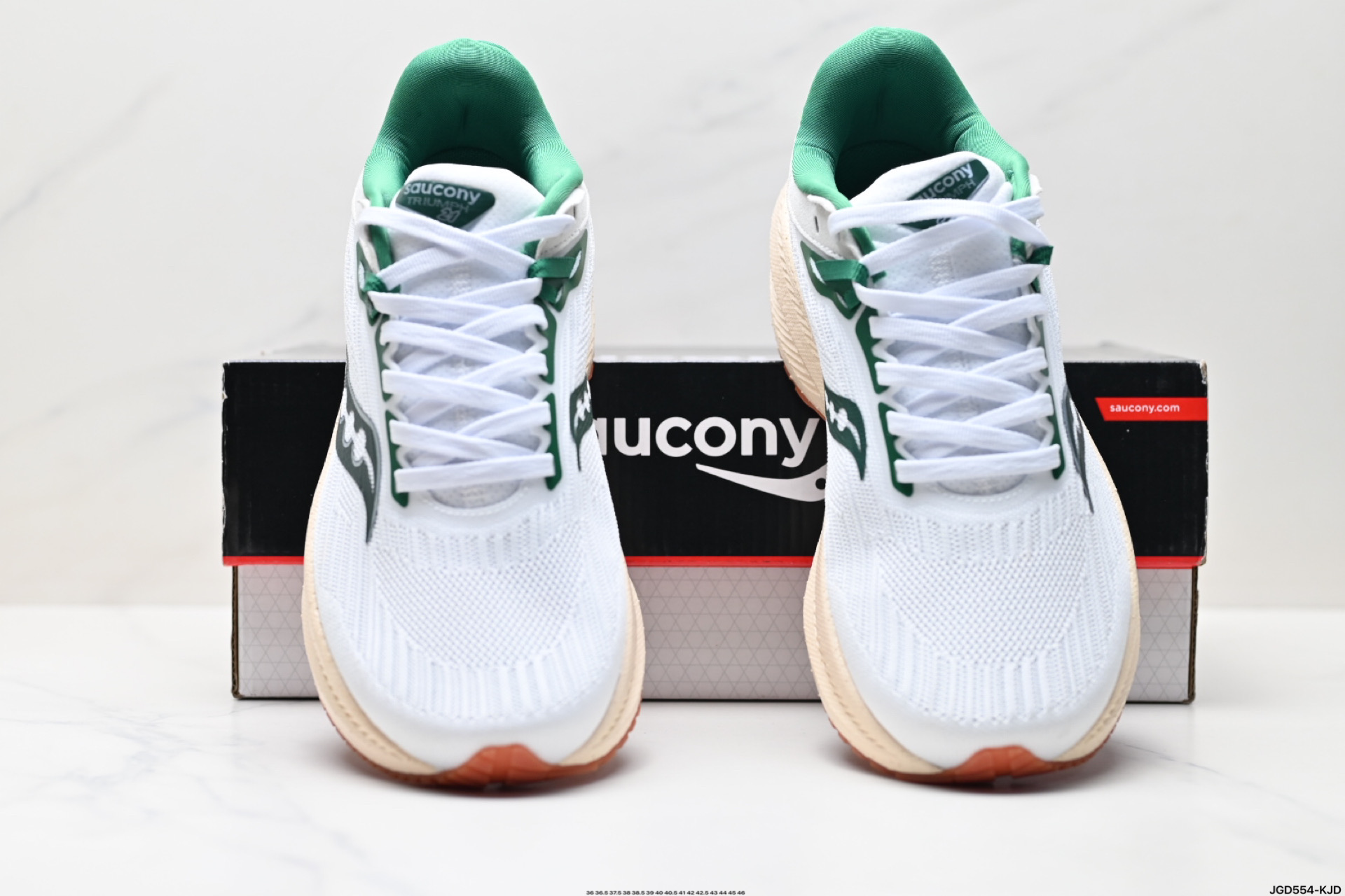 190 Saucony TRIUMPH 21 索康尼胜利 旗舰级缓震 慢跑减震透气 低帮训练跑步鞋  S20881-136