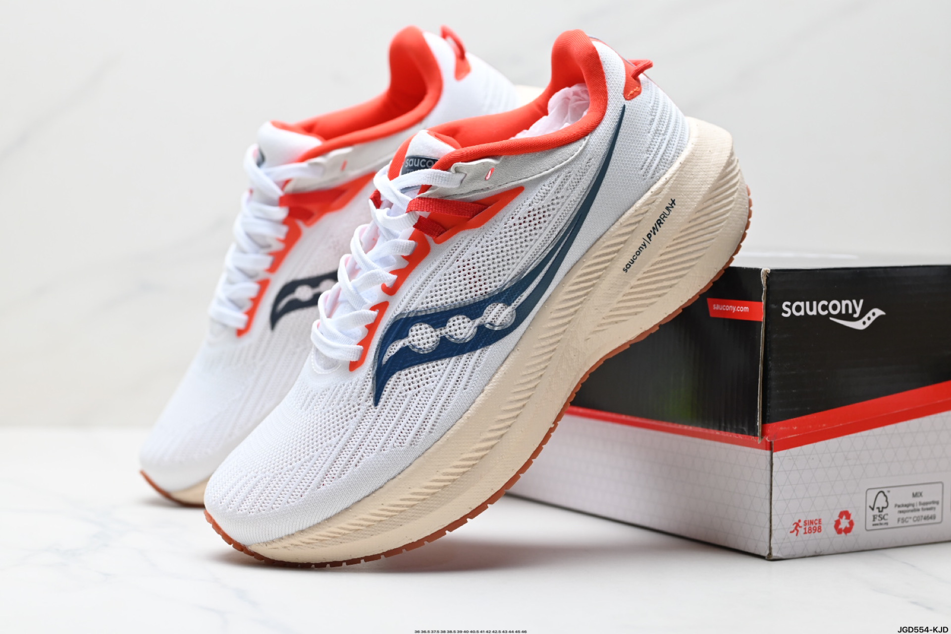 190 Saucony TRIUMPH 21 索康尼胜利 旗舰级缓震 慢跑减震透气 低帮训练跑步鞋  S20881-136