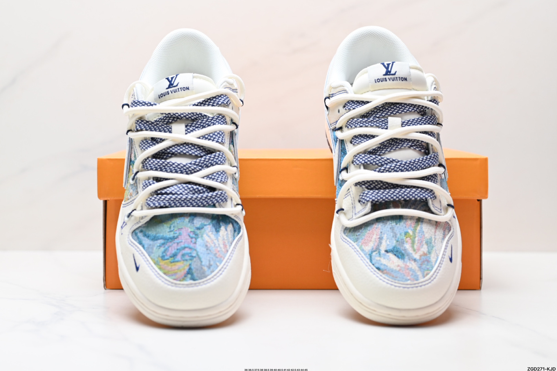 300 NK Dunk Low Retro “DIY高端定制” 低帮休闲运动板鞋  DM6868-077