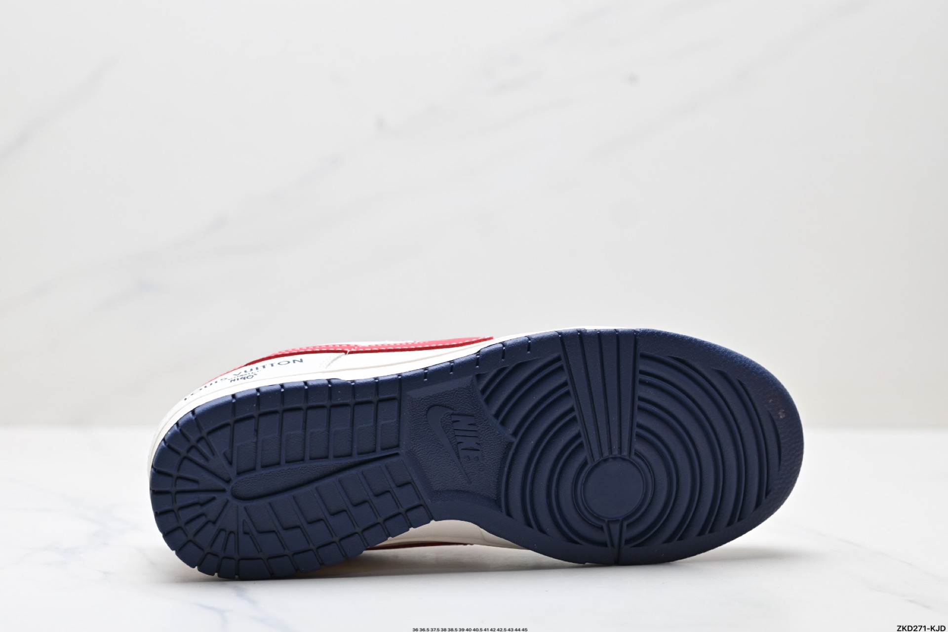280 NK Dunk Low Retro “DIY高端定制” 低帮休闲运动板鞋   JJ2508-563