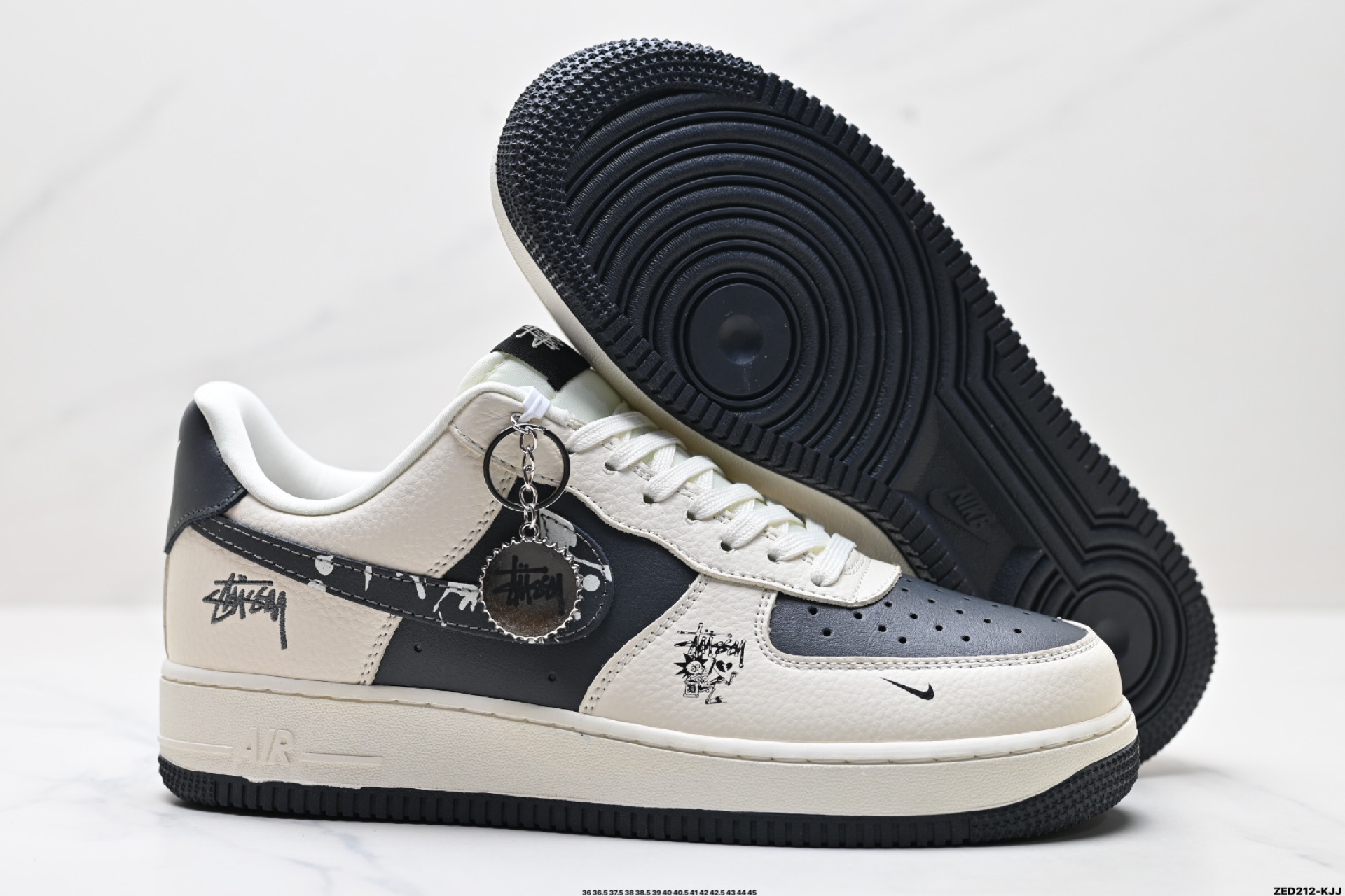 270 NIKE AIR FORCE 1‘07 LV8  DF0188-042