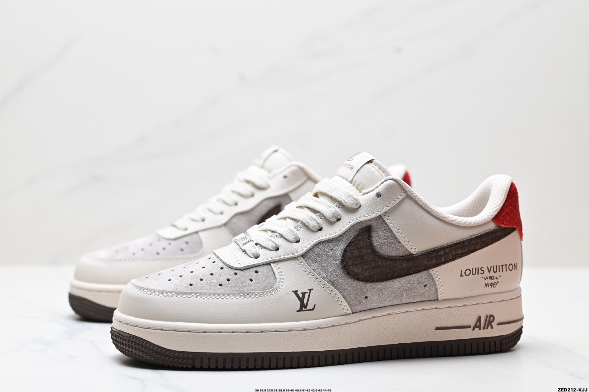 270 NIKE AIR FORCE 1‘07 LV8   XX3168-129