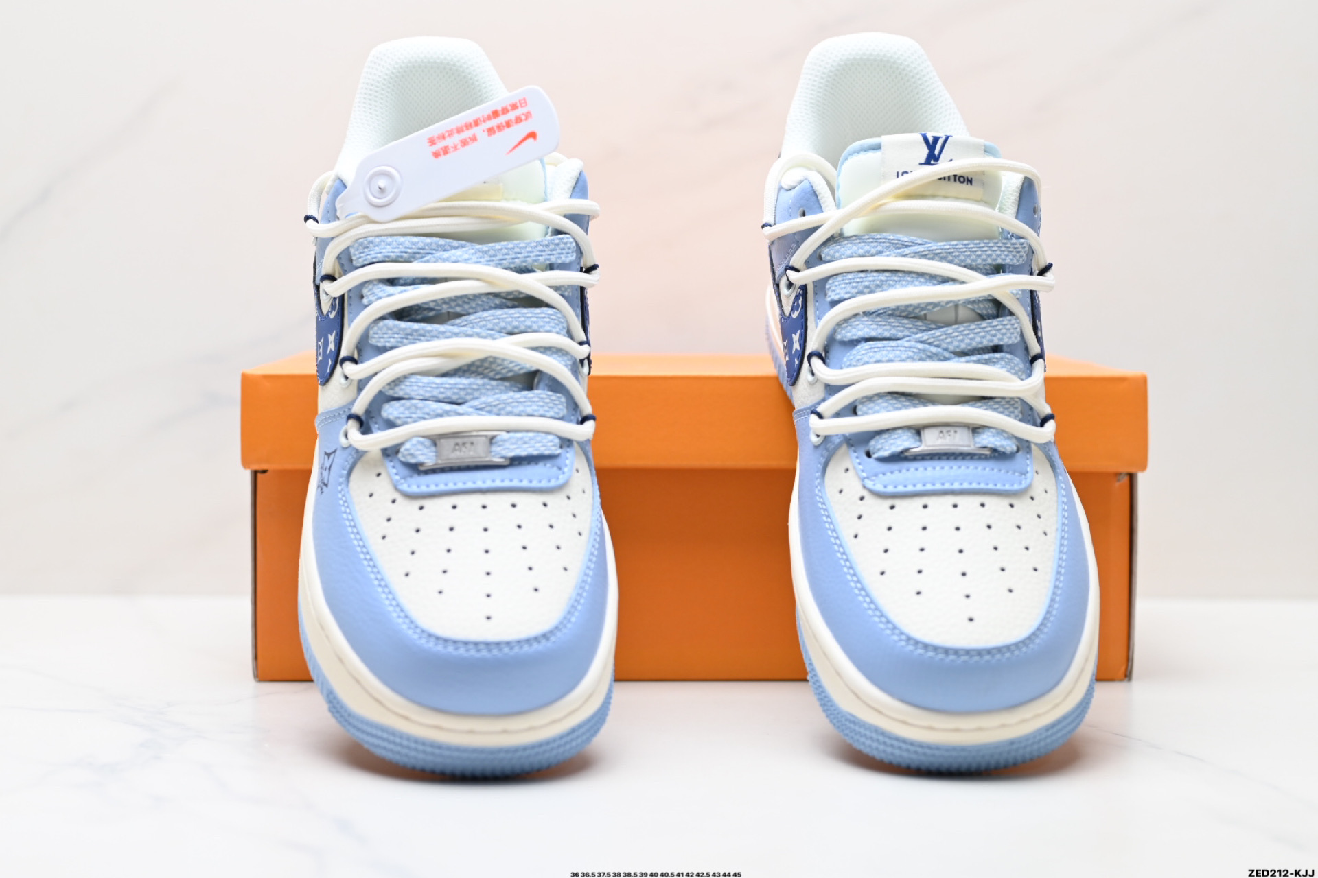 270 NIKE AIR FORCE 1‘07 LV8   DM6868-059