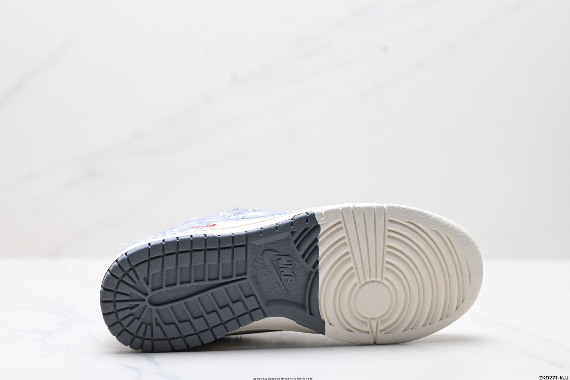280 NK Dunk Low Retro “DIY高端定制” 低帮休闲运动板鞋   SJ2558-013