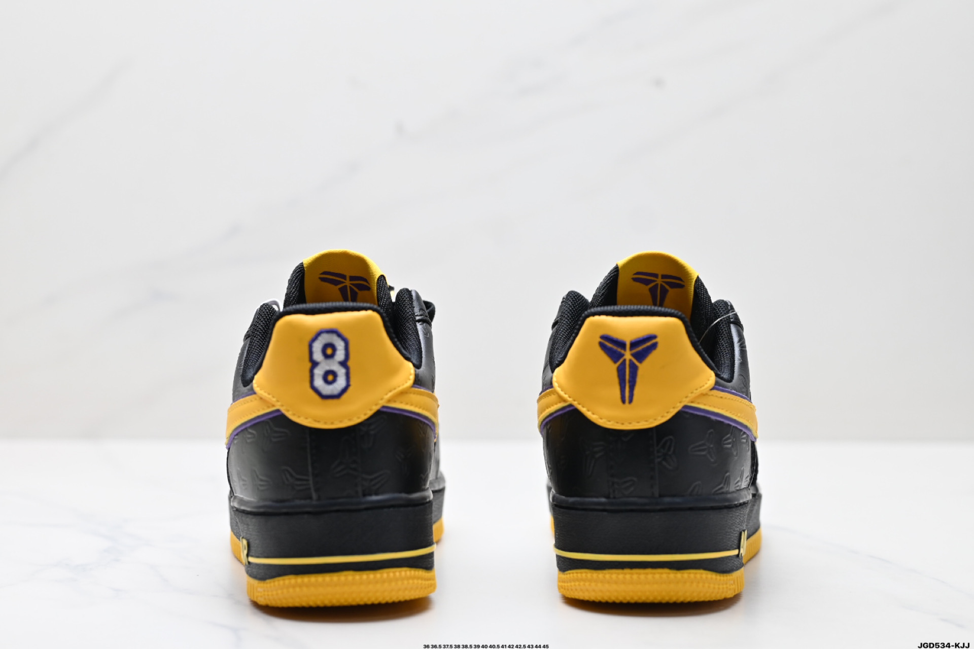 190 NIKE AIR FORCE 1‘07   HV5122-001
