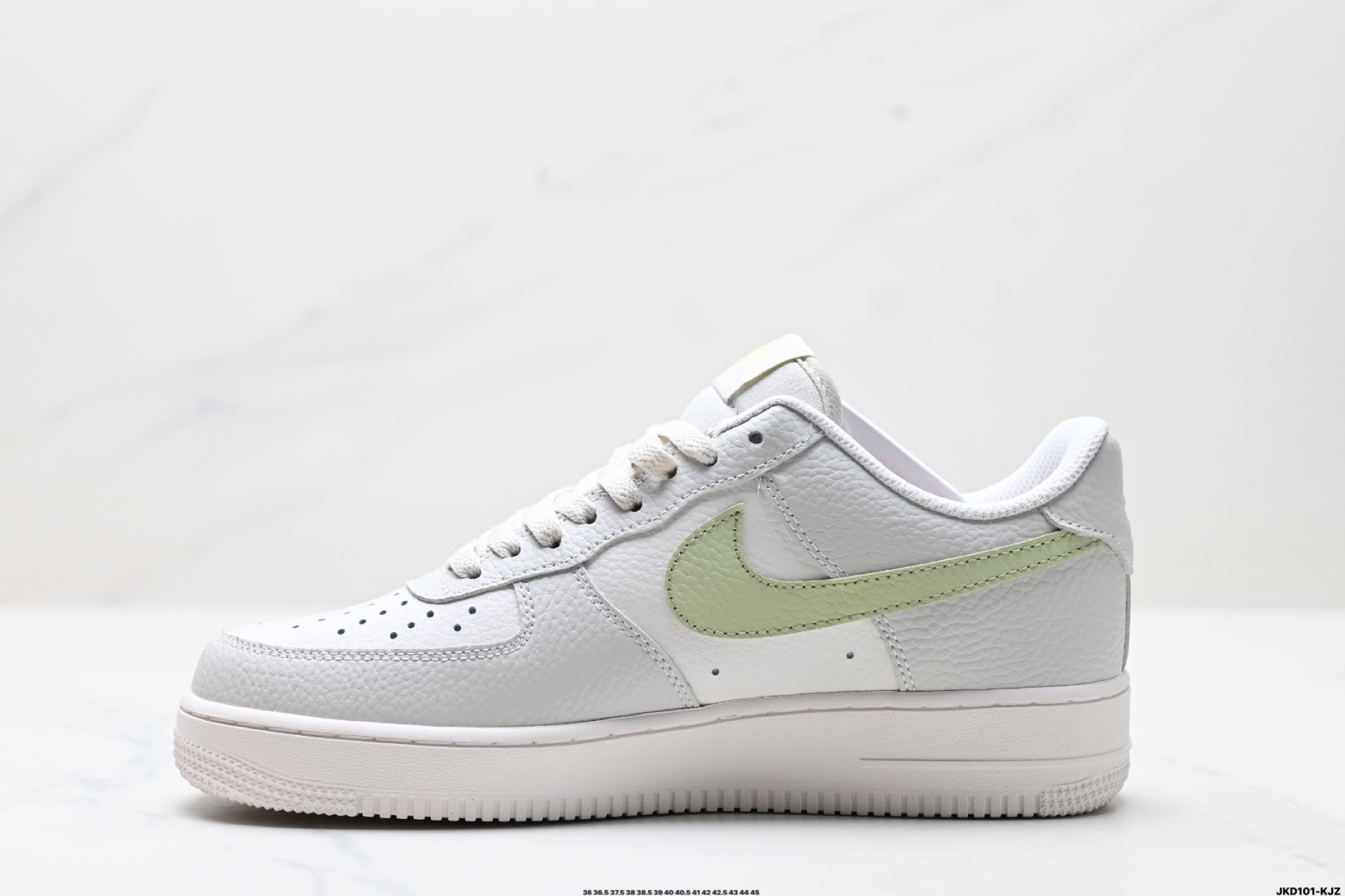 170 耐克Nike Air Force 1’07 low空军一号低帮百搭休闲运动板鞋  IB3881-001