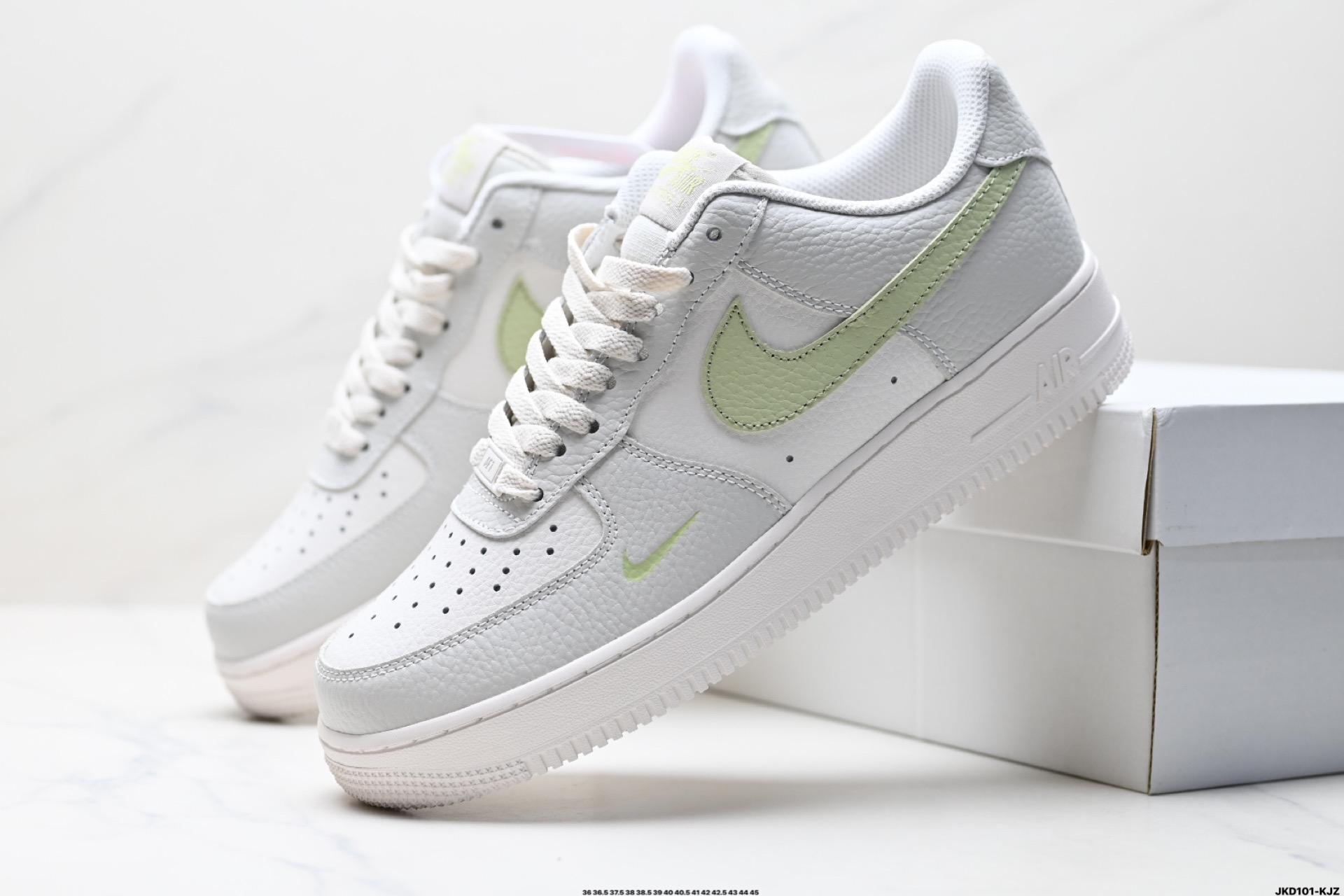 170 耐克Nike Air Force 1’07 low空军一号低帮百搭休闲运动板鞋  IB3881-001