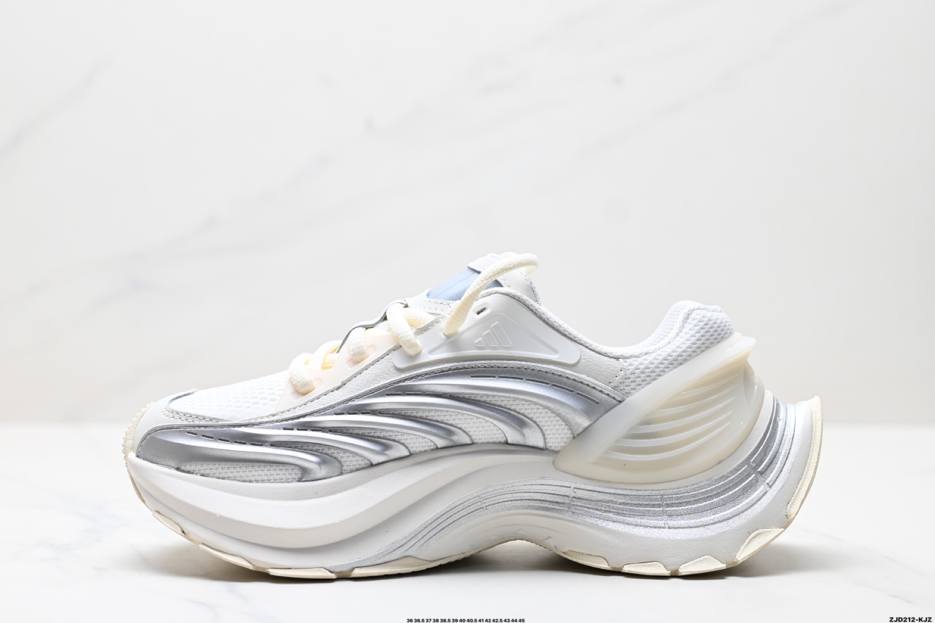 250 Adidas XLG MTW系列 舒适防滑透气 低帮 阿迪达斯 休闲跑步鞋  JR6390