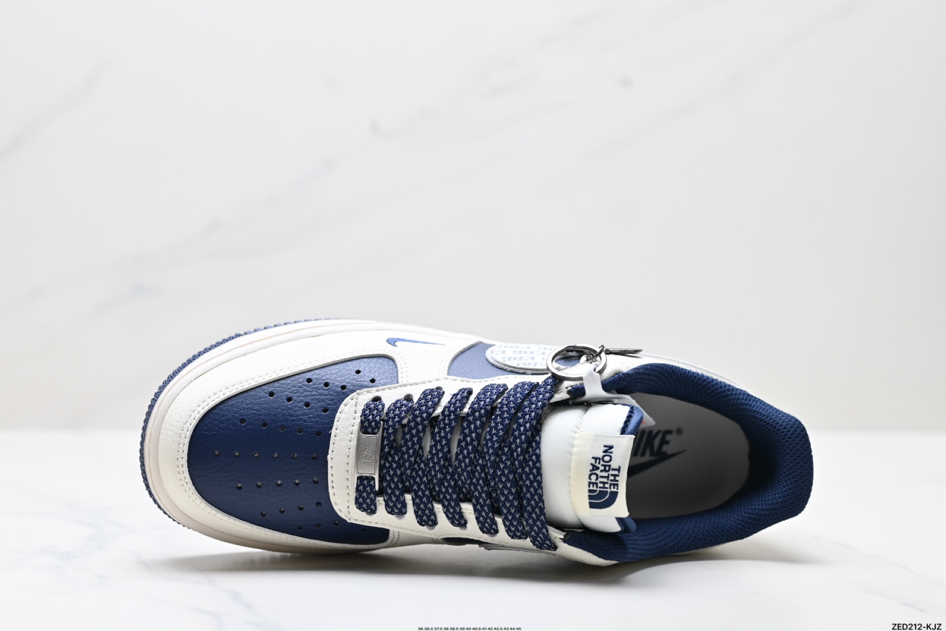 270 NIKE AIR FORCE 1‘07 LV8  HH7518-075