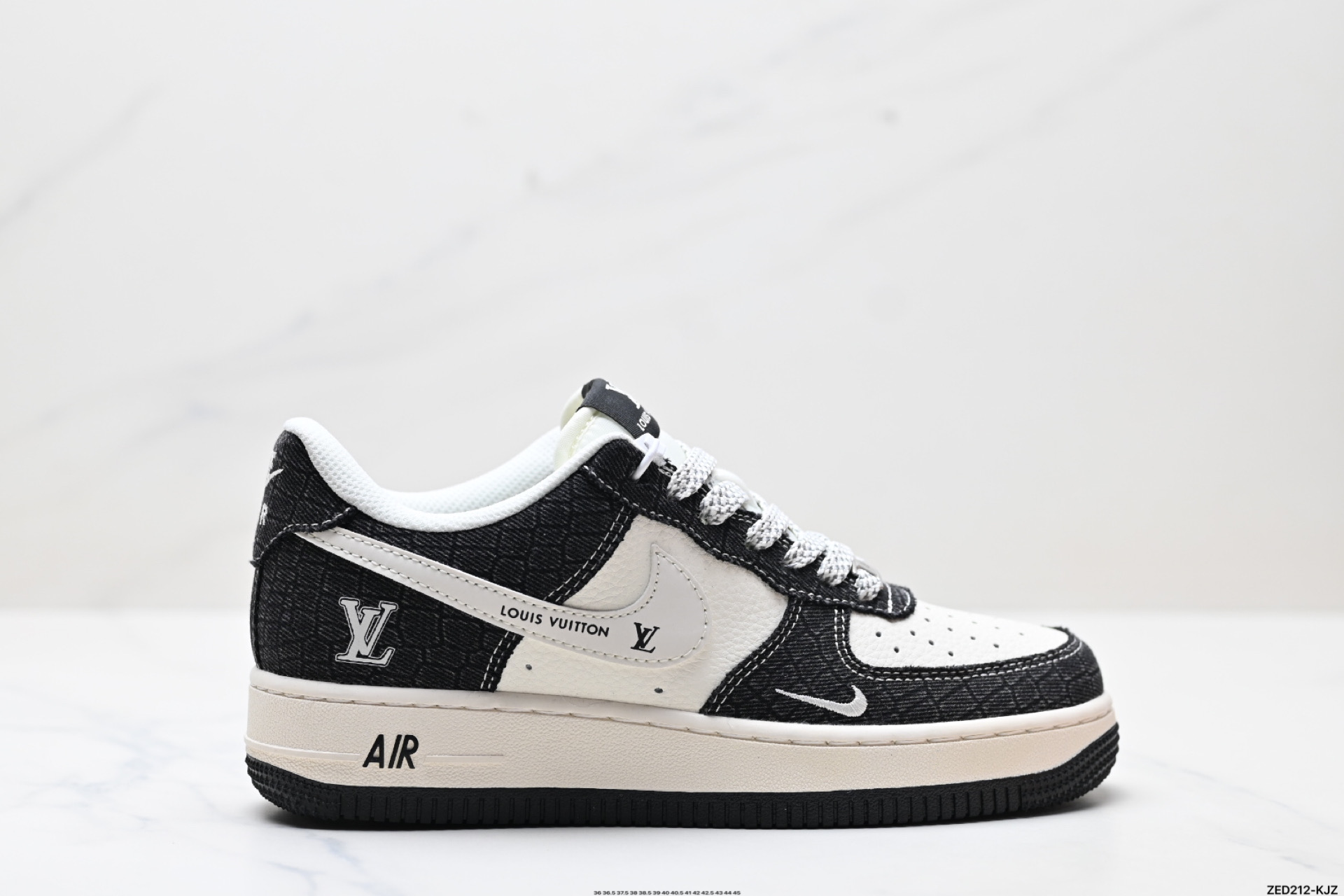 270 NIKE AIR FORCE 1‘07 LV8  XS1958-550