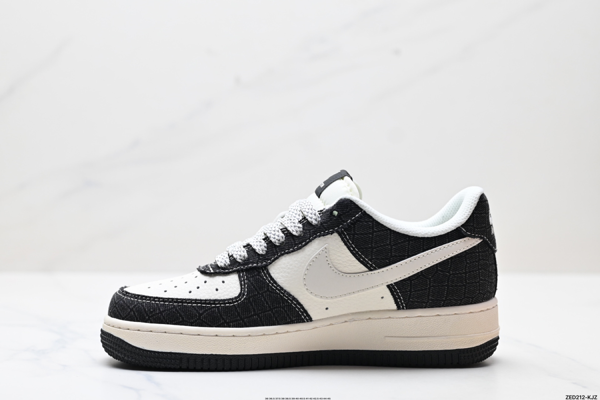 270 NIKE AIR FORCE 1‘07 LV8  XS1958-550