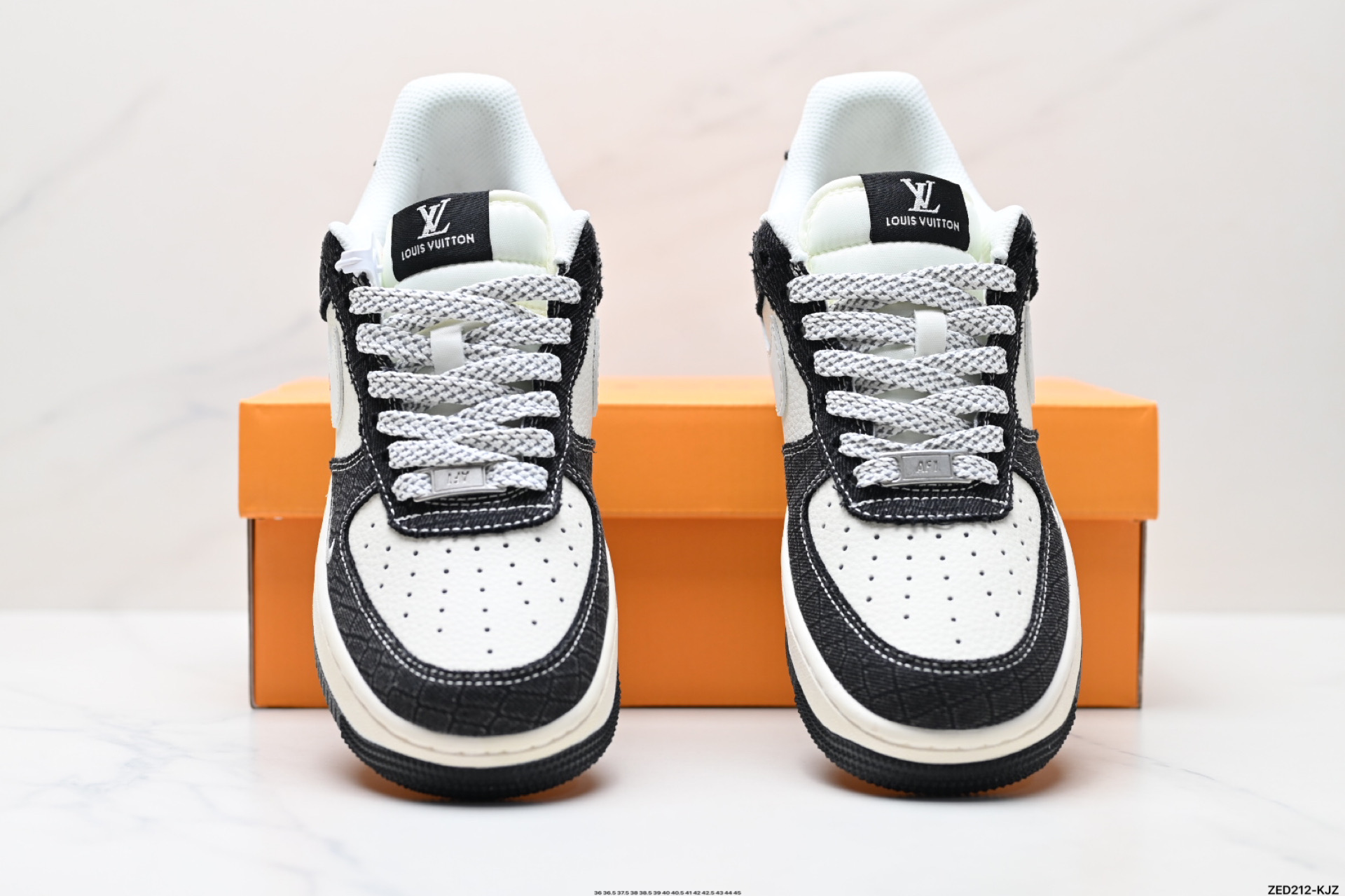 270 NIKE AIR FORCE 1‘07 LV8  XS1958-550