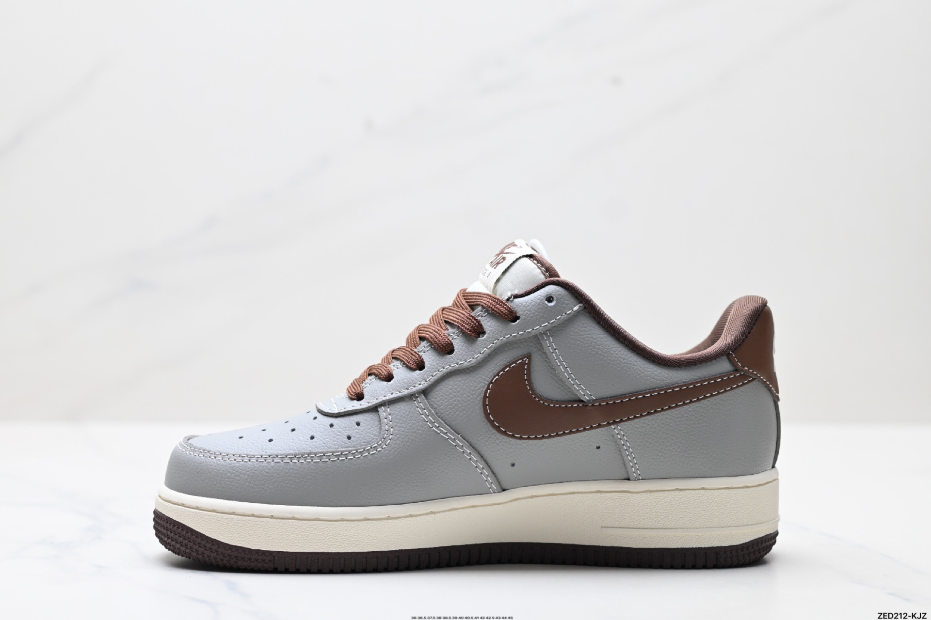 270 NIKE AIR FORCE 1‘07  KK1988-073