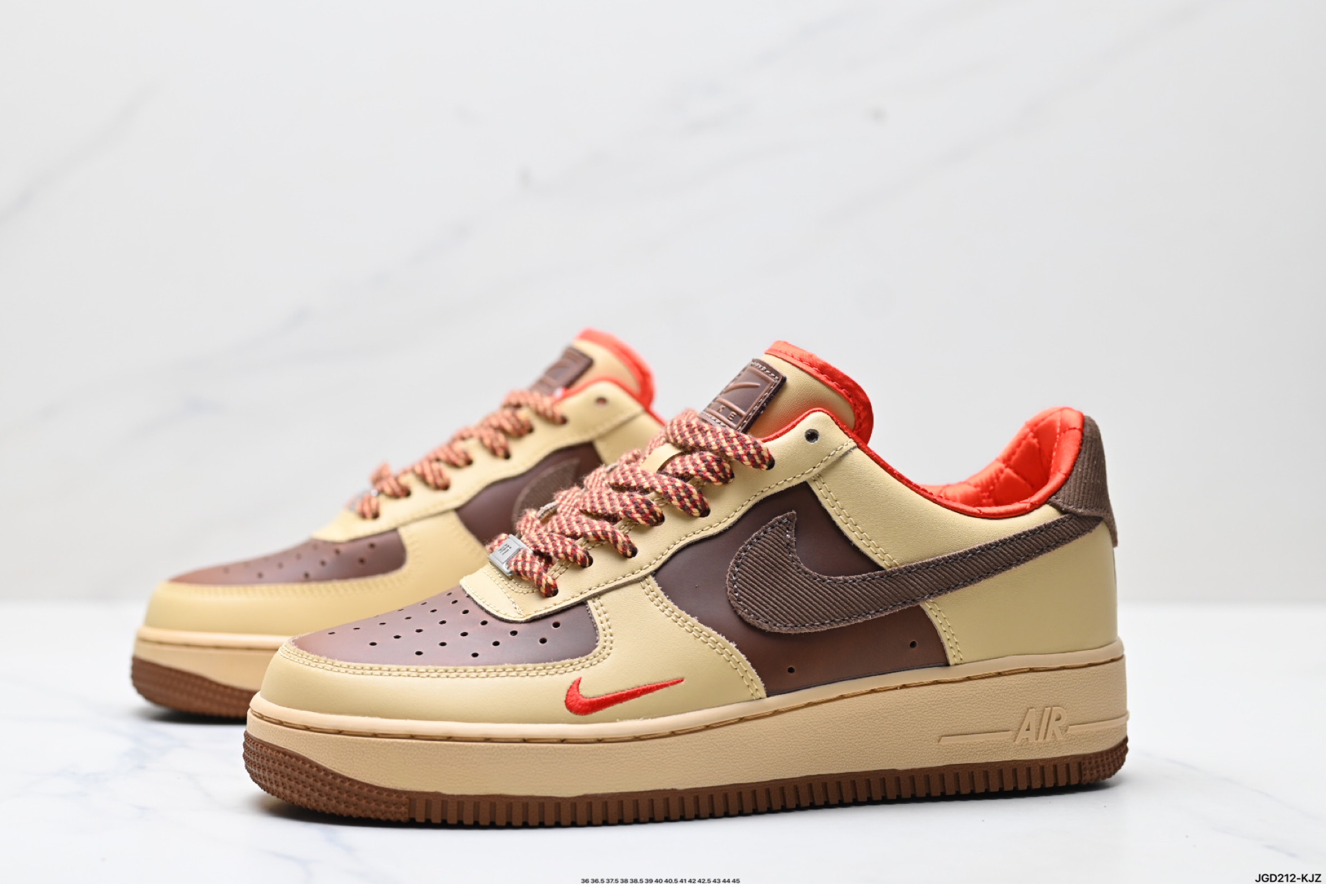 190 NIKE AIR FORCE 1‘07  HQ3447-222